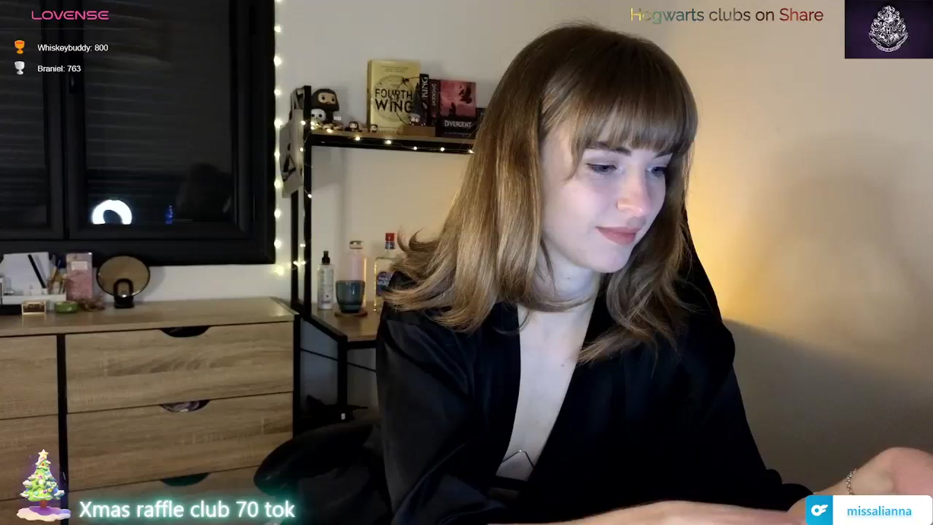 Gallery image thumbnail from Aliannaa's myfreecams stream on, 12/27/2023, 21:41 image 1 of 20