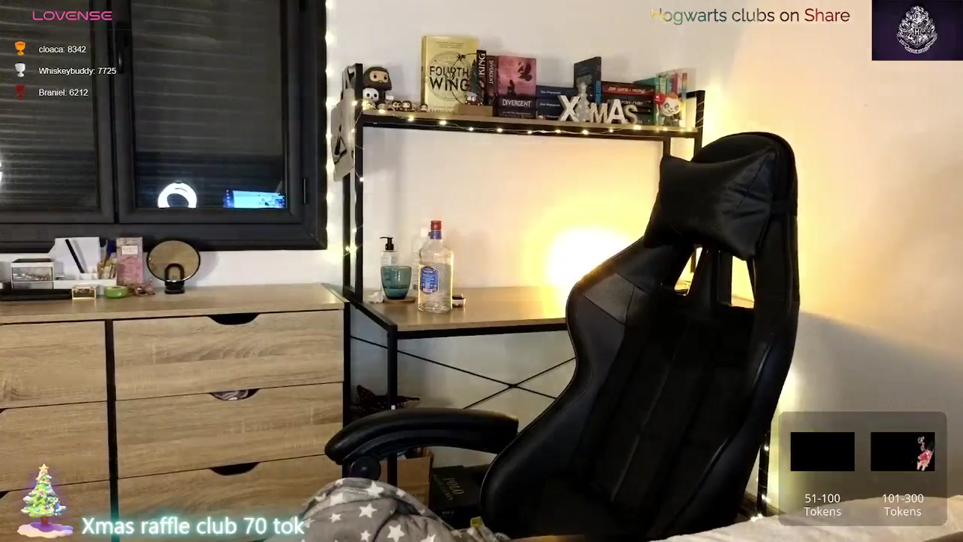 Gallery image thumbnail from Aliannaa's myfreecams stream on, 12/27/2023, 22:20 image 7 of 20