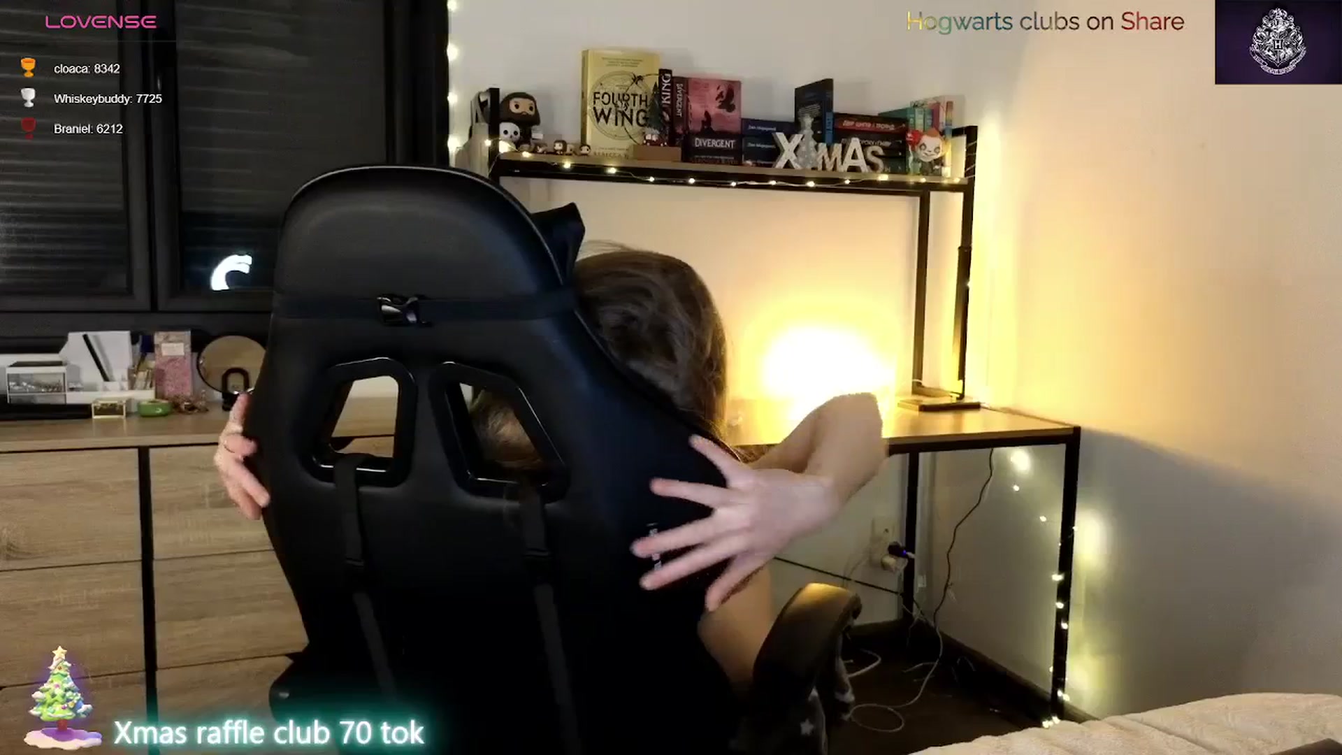 Gallery image thumbnail from Aliannaa's myfreecams stream on, 12/27/2023, 22:20 image 15 of 20