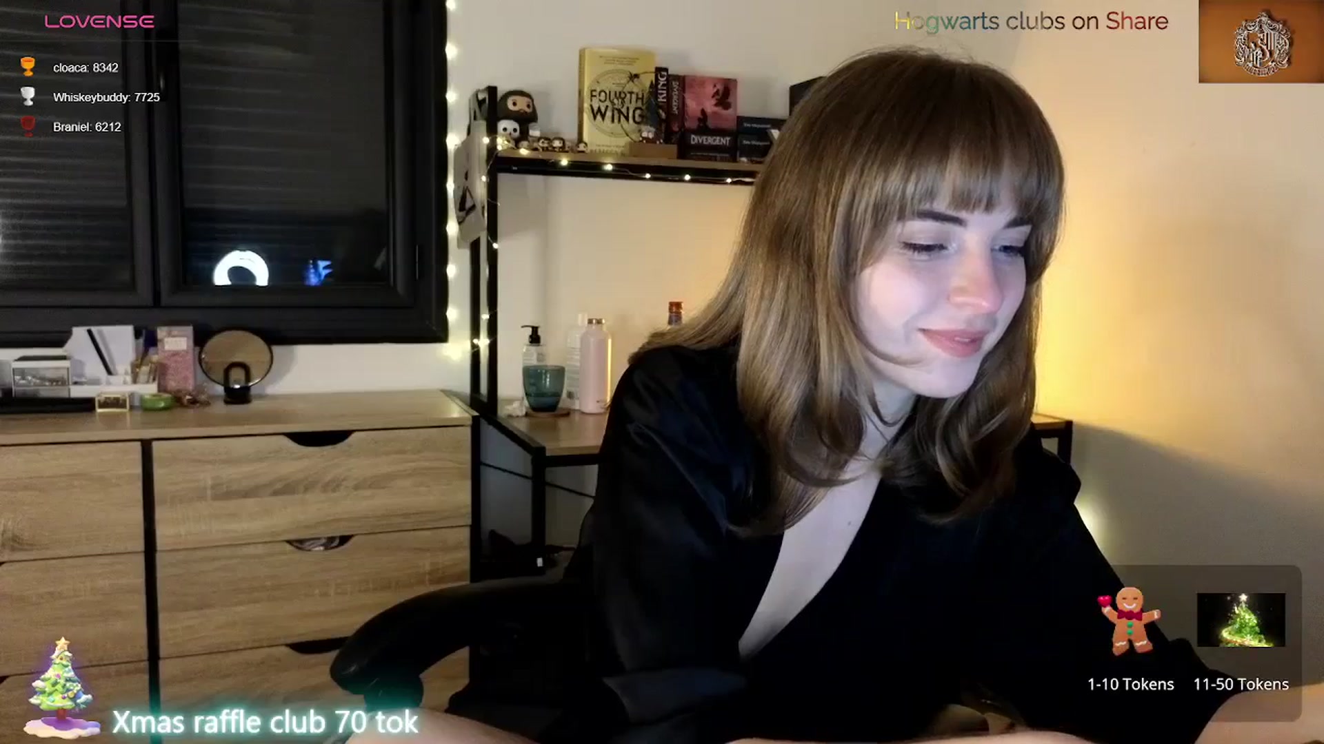 Gallery image thumbnail from Aliannaa's myfreecams stream on, 12/27/2023, 22:20 image 5 of 20