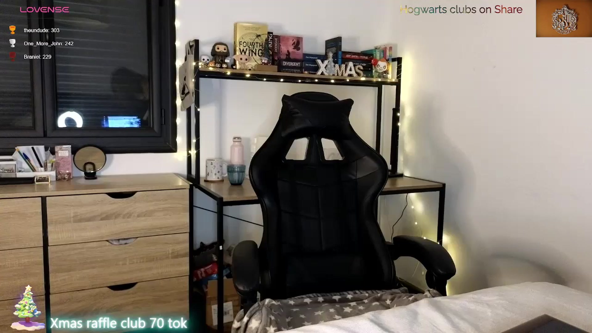Gallery image thumbnail from Aliannaa's myfreecams stream on, 12/28/2023, 19:48 image 3 of 20