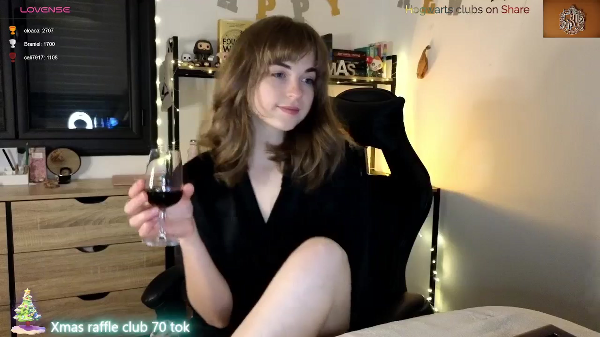 Gallery image thumbnail from Aliannaa's myfreecams stream on, 12/29/2023, 21:00 image 16 of 20