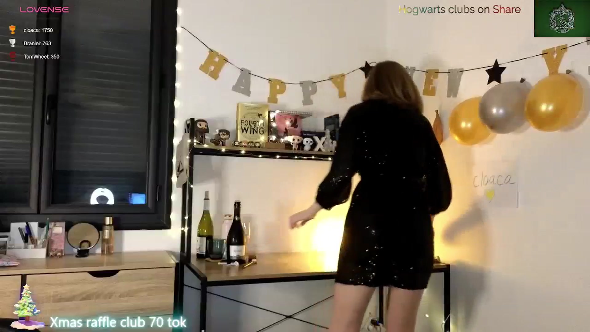 Gallery image thumbnail from Aliannaa's myfreecams stream on, 12/30/2023, 19:00 image 17 of 20
