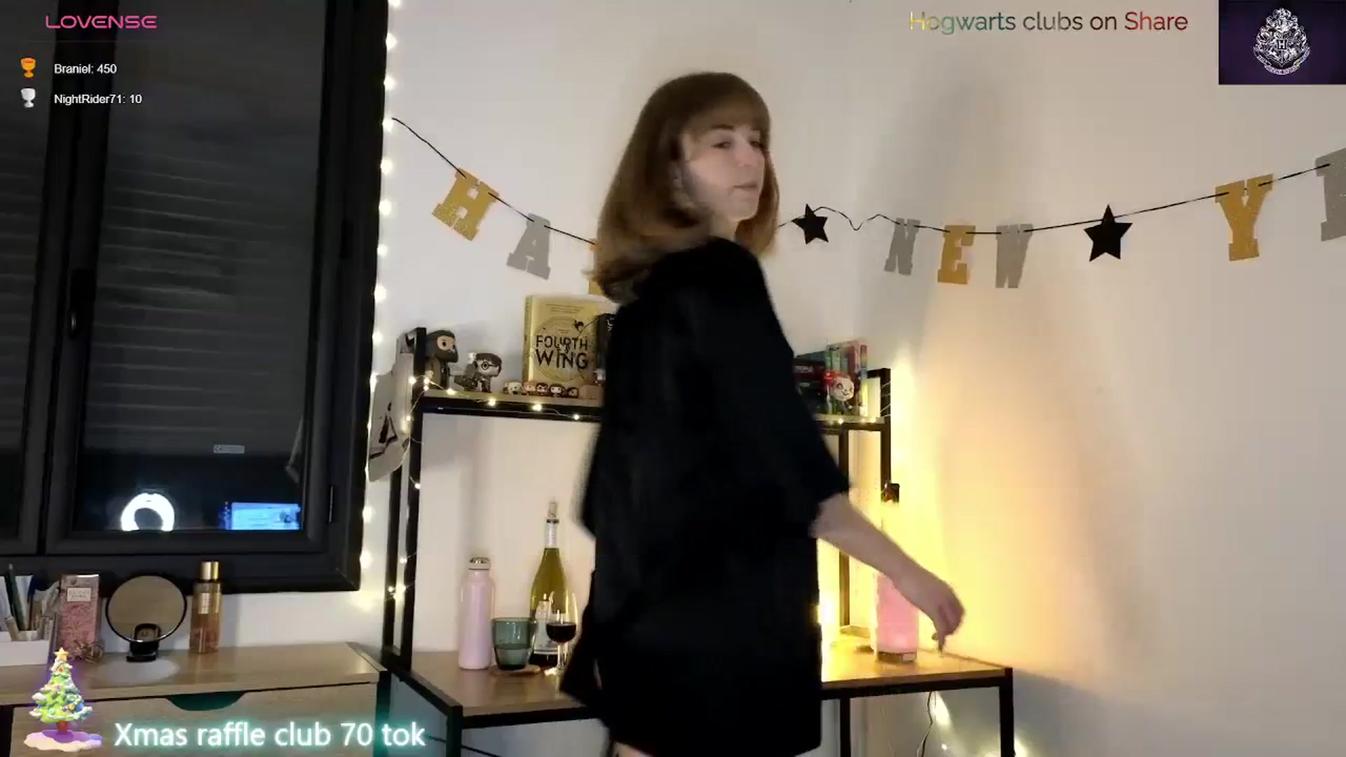 Gallery image thumbnail from Aliannaa's myfreecams stream on, 01/02/2024, 20:07 image 3 of 20