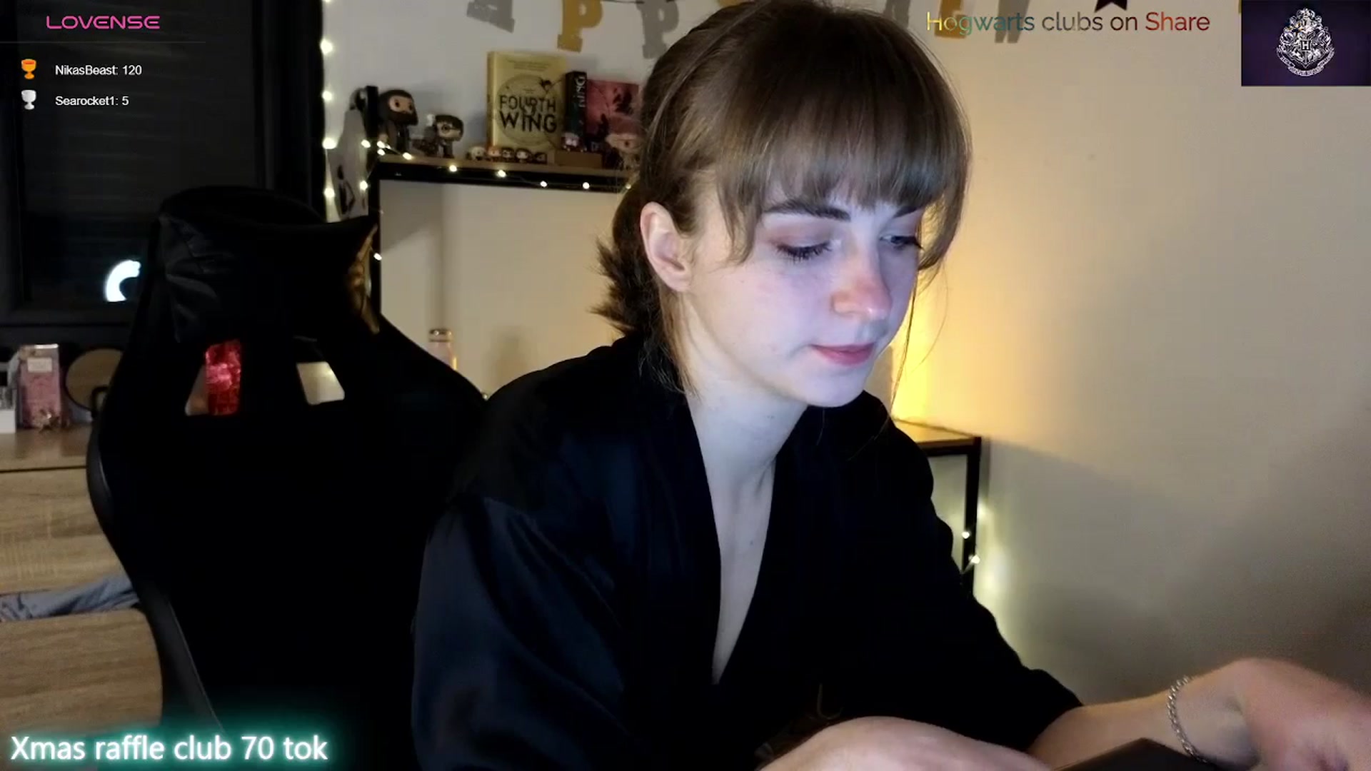 Gallery image thumbnail from Aliannaa's myfreecams stream on, 01/03/2024, 18:20 image 15 of 20