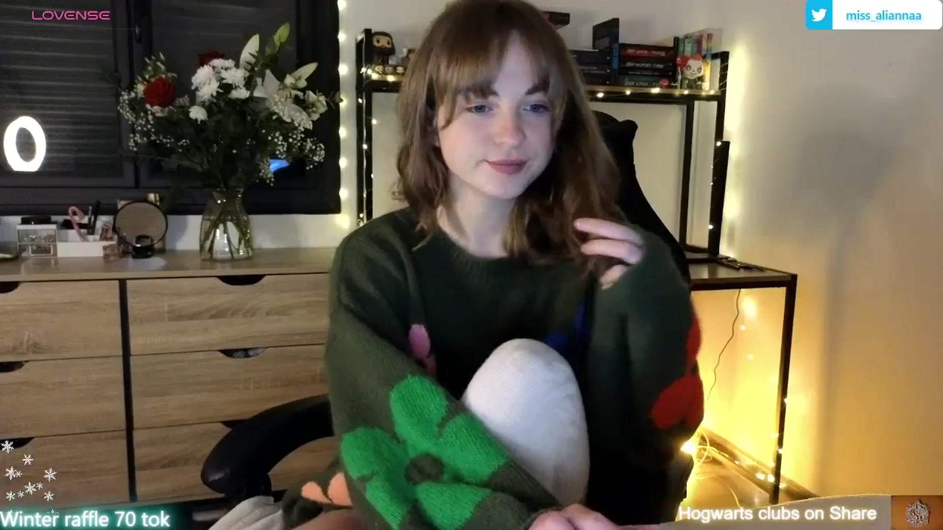Gallery image thumbnail from Aliannaa's myfreecams stream on, 01/15/2024, 19:21 image 17 of 20
