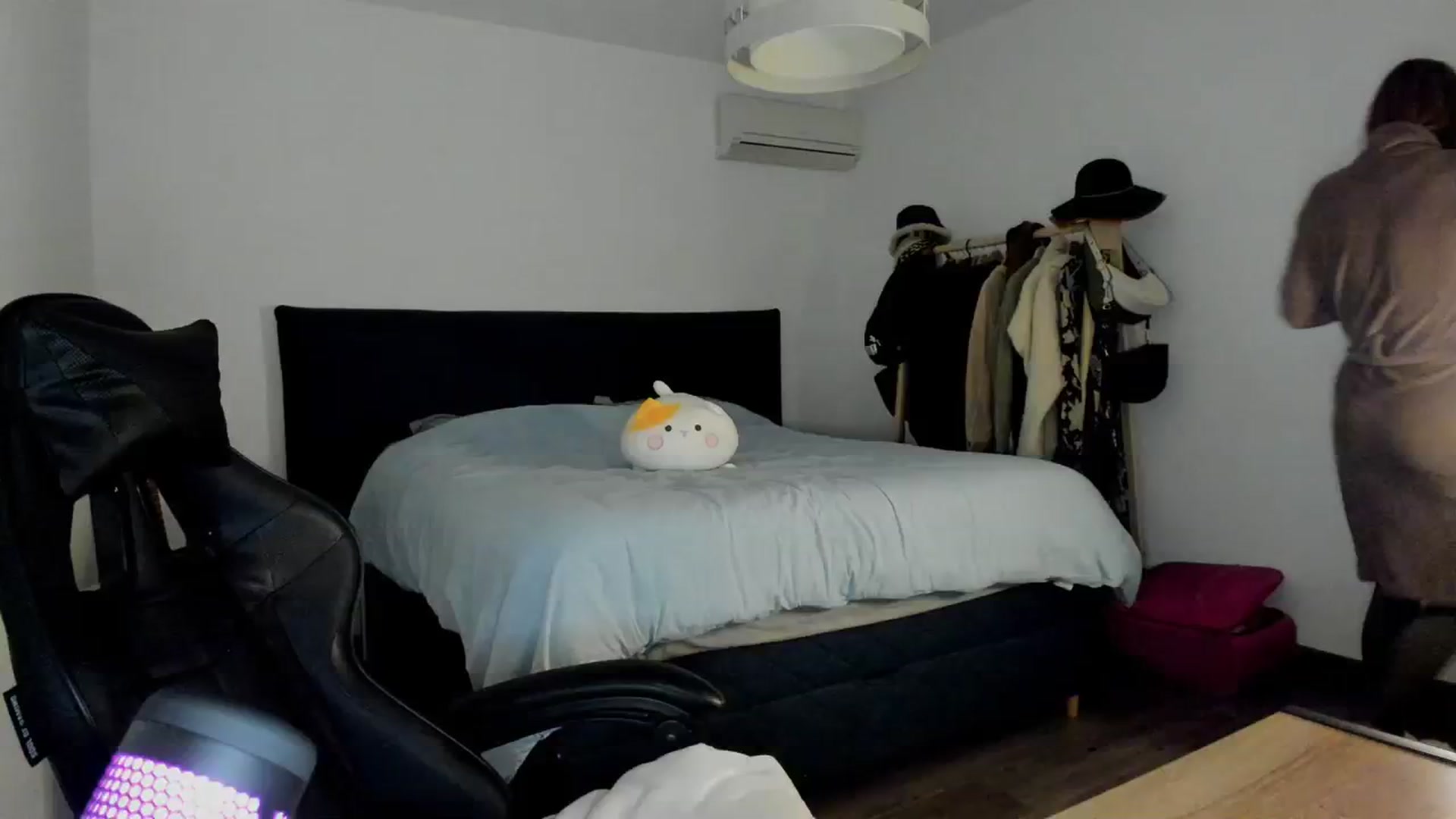 Gallery image thumbnail from Aliannaa's myfreecams stream on, 01/20/2024, 19:40 image 15 of 20
