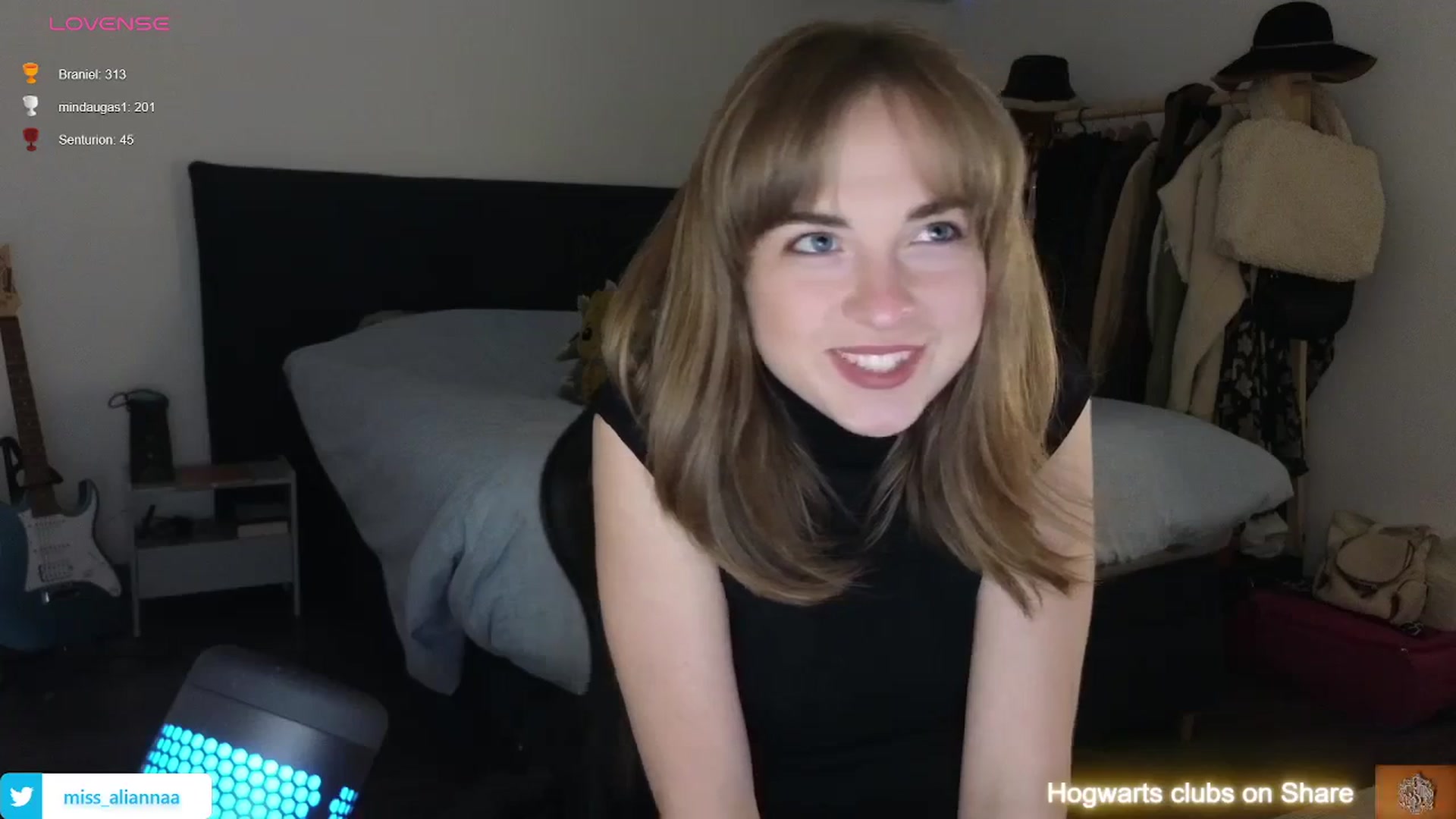 Gallery image thumbnail from Aliannaa's myfreecams stream on, 01/25/2024, 19:19 image 14 of 20