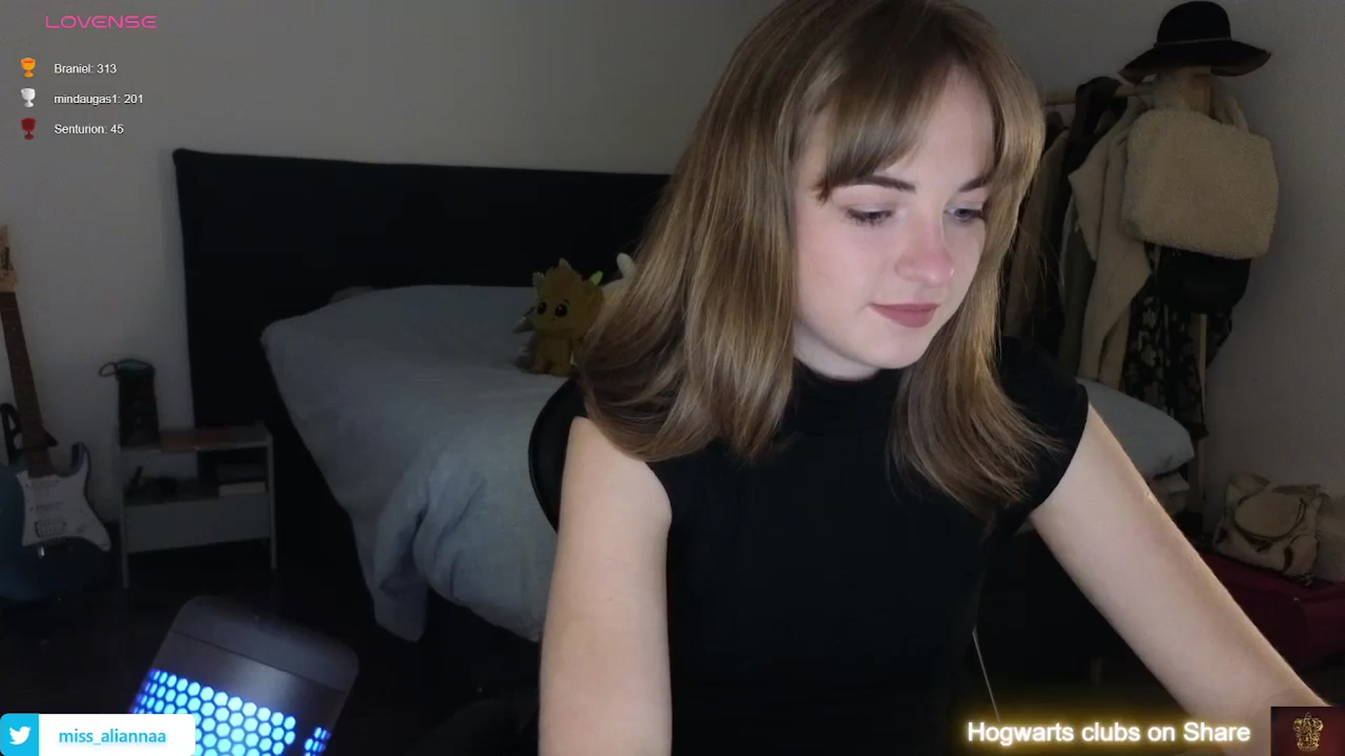 Gallery image thumbnail from Aliannaa's myfreecams stream on, 01/25/2024, 19:19 image 12 of 20