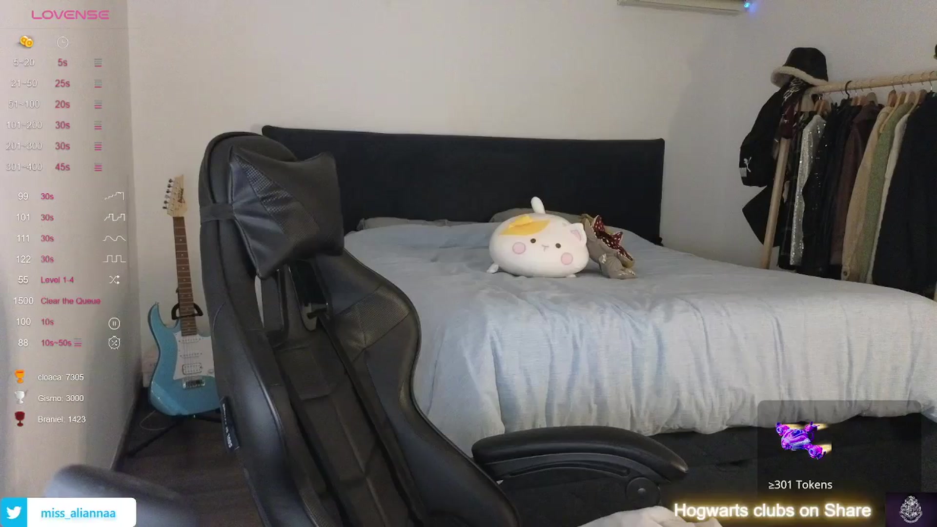 Gallery image thumbnail from Aliannaa's myfreecams stream on, 01/29/2024, 21:17 image 15 of 20