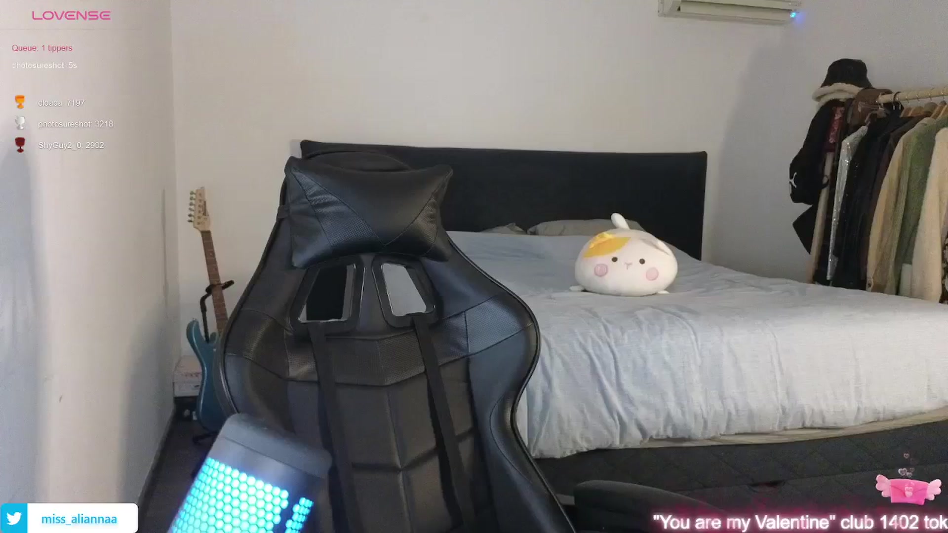 Gallery image thumbnail from Aliannaa's myfreecams stream on, 02/02/2024, 21:15 image 18 of 20