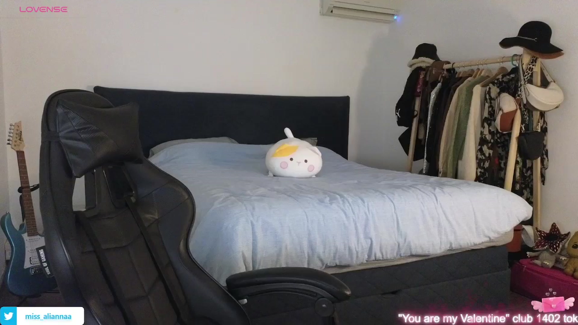 Gallery image thumbnail from Aliannaa's myfreecams stream on, 02/03/2024, 15:51 image 16 of 20