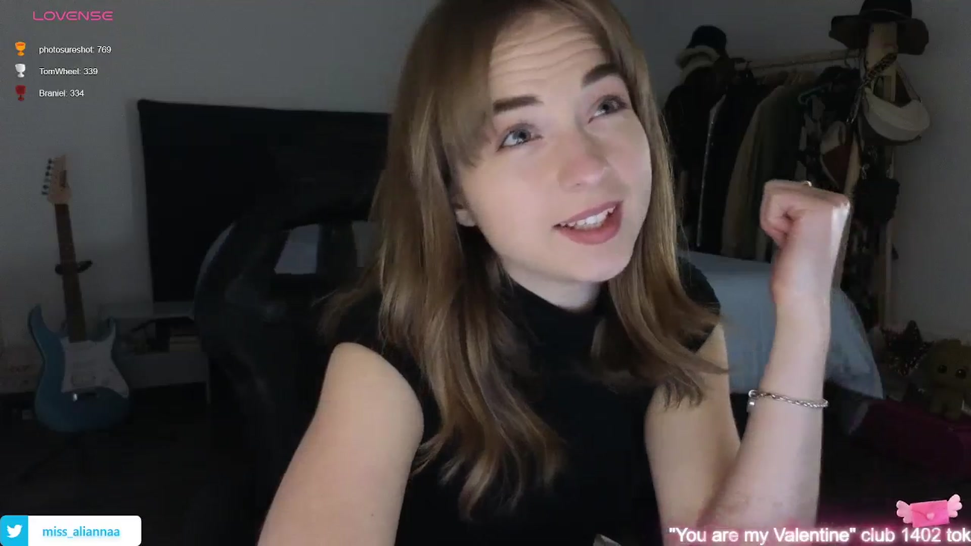 Gallery image thumbnail from Aliannaa's myfreecams stream on, 02/06/2024, 20:35 image 18 of 20