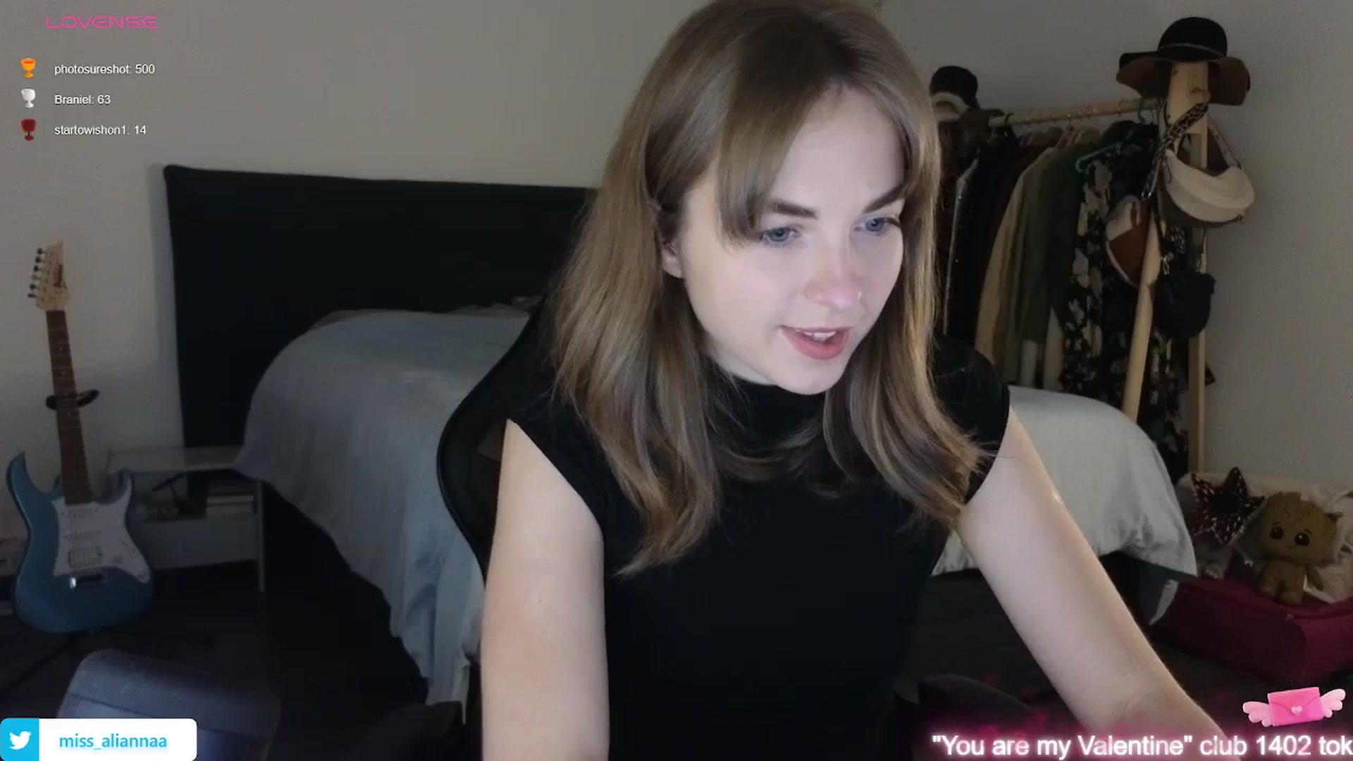 Gallery image thumbnail from Aliannaa's myfreecams stream on, 02/06/2024, 20:35 image 5 of 20