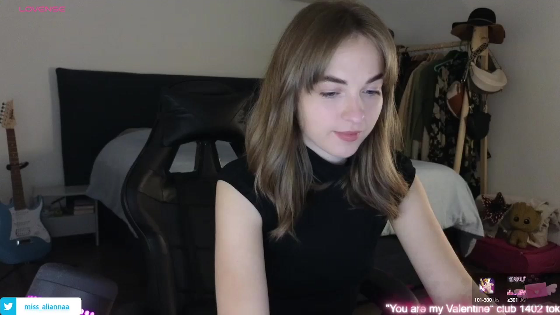 Gallery image thumbnail from Aliannaa's myfreecams stream on, 02/06/2024, 20:35 image 1 of 20
