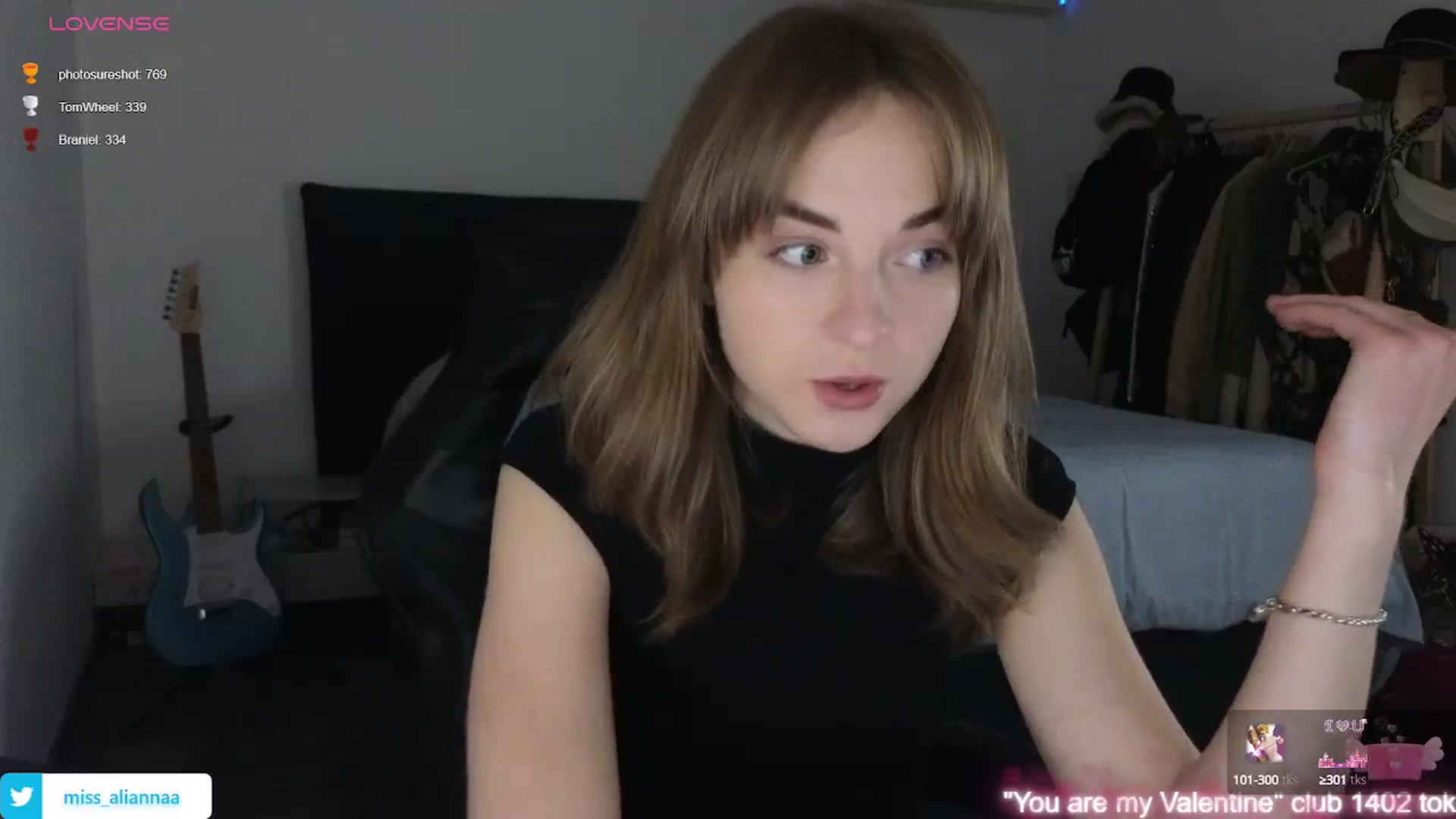 Gallery image thumbnail from Aliannaa's myfreecams stream on, 02/06/2024, 20:35 image 14 of 20