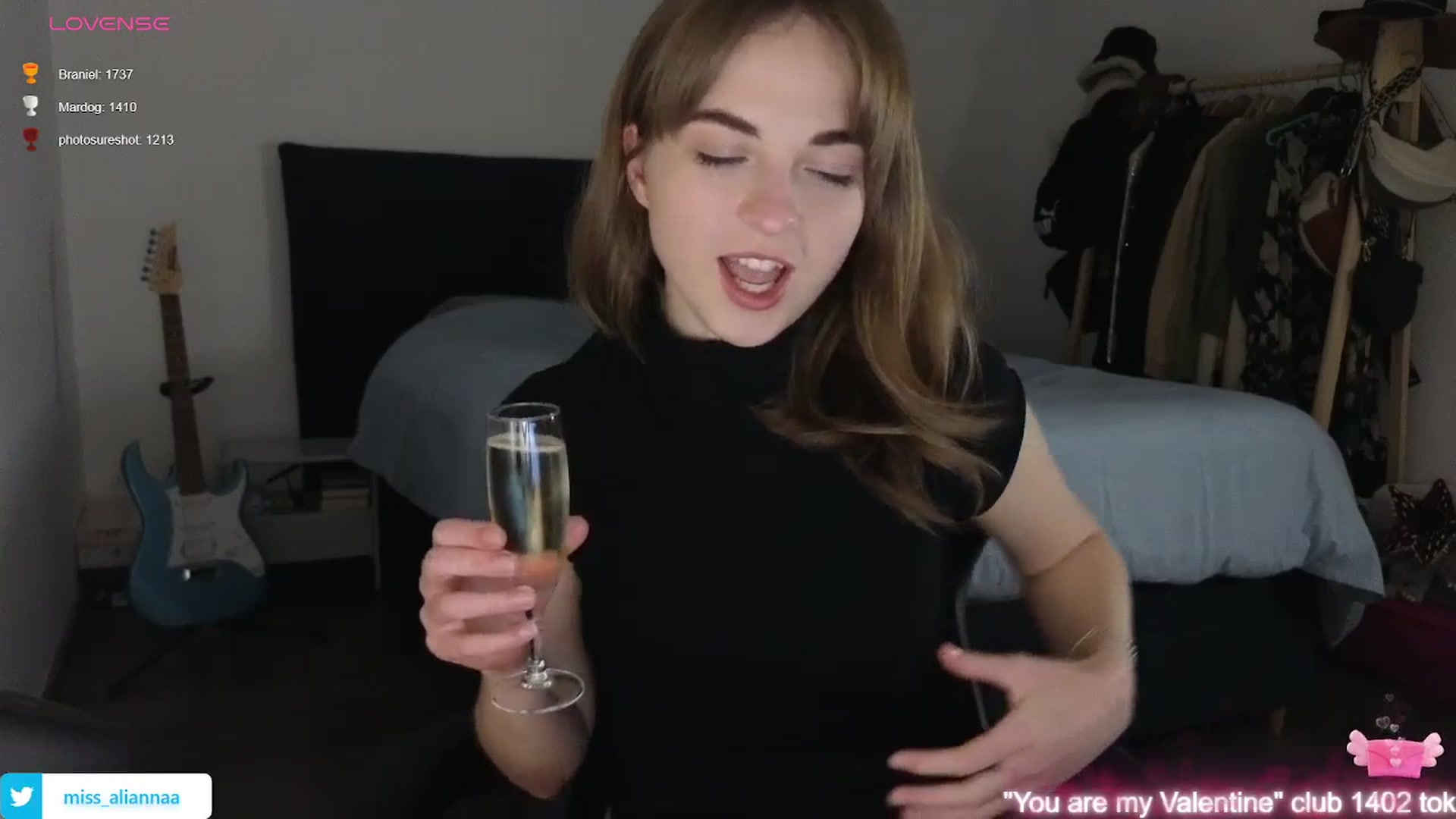 Gallery image thumbnail from Aliannaa's myfreecams stream on, 02/06/2024, 23:38 image 5 of 20