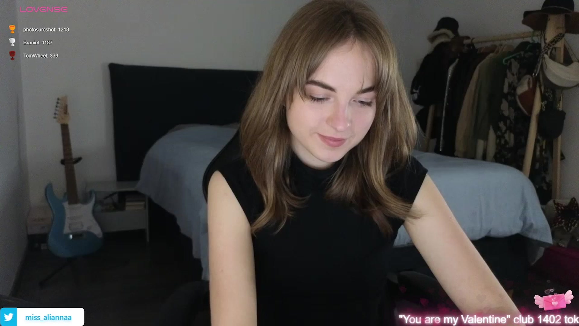 Gallery image thumbnail from Aliannaa's myfreecams stream on, 02/06/2024, 23:38 image 2 of 20