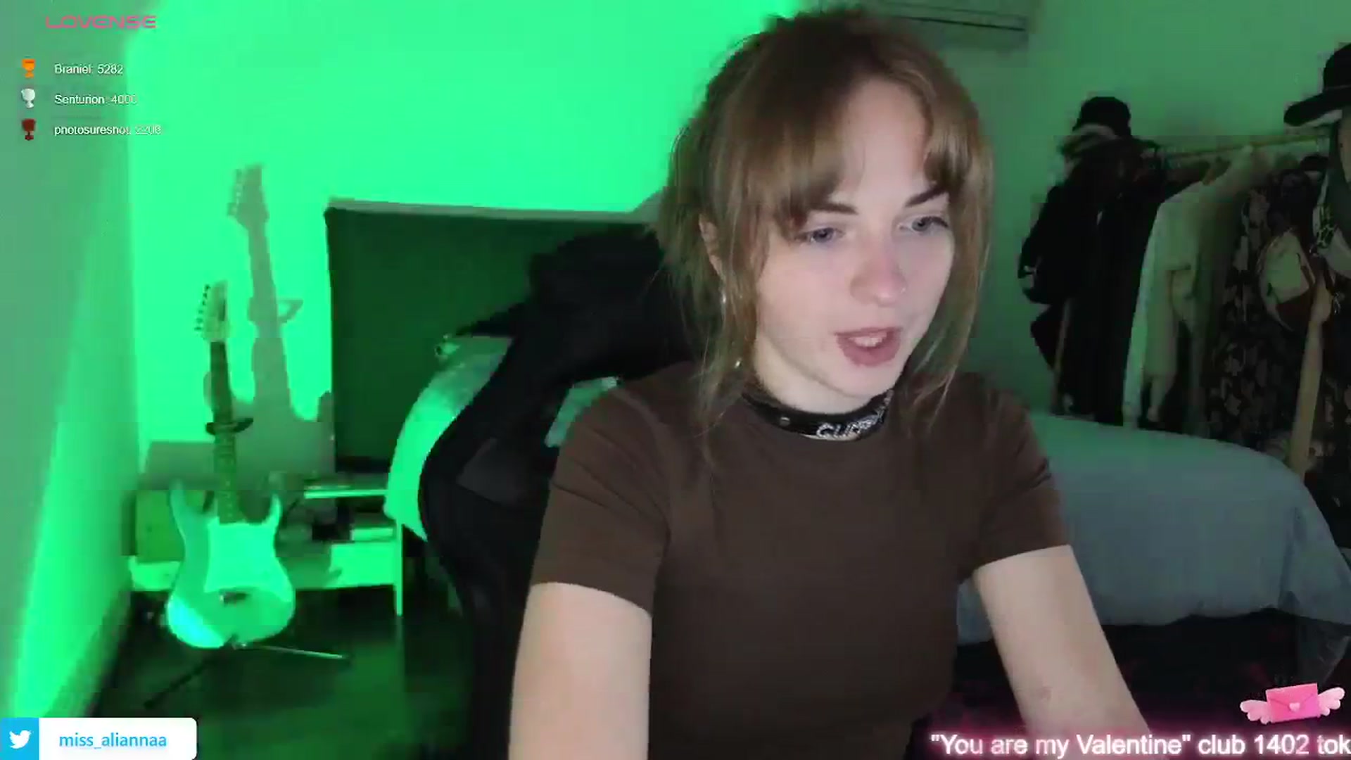 Gallery image thumbnail from Aliannaa's myfreecams stream on, 02/08/2024, 22:42 image 19 of 20