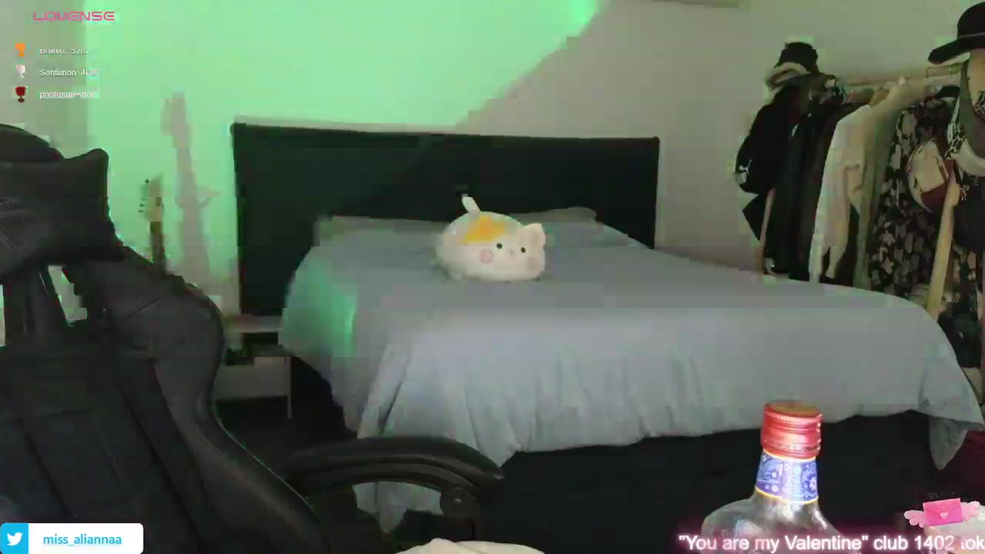 Gallery image thumbnail from Aliannaa's myfreecams stream on, 02/08/2024, 22:42 image 4 of 20