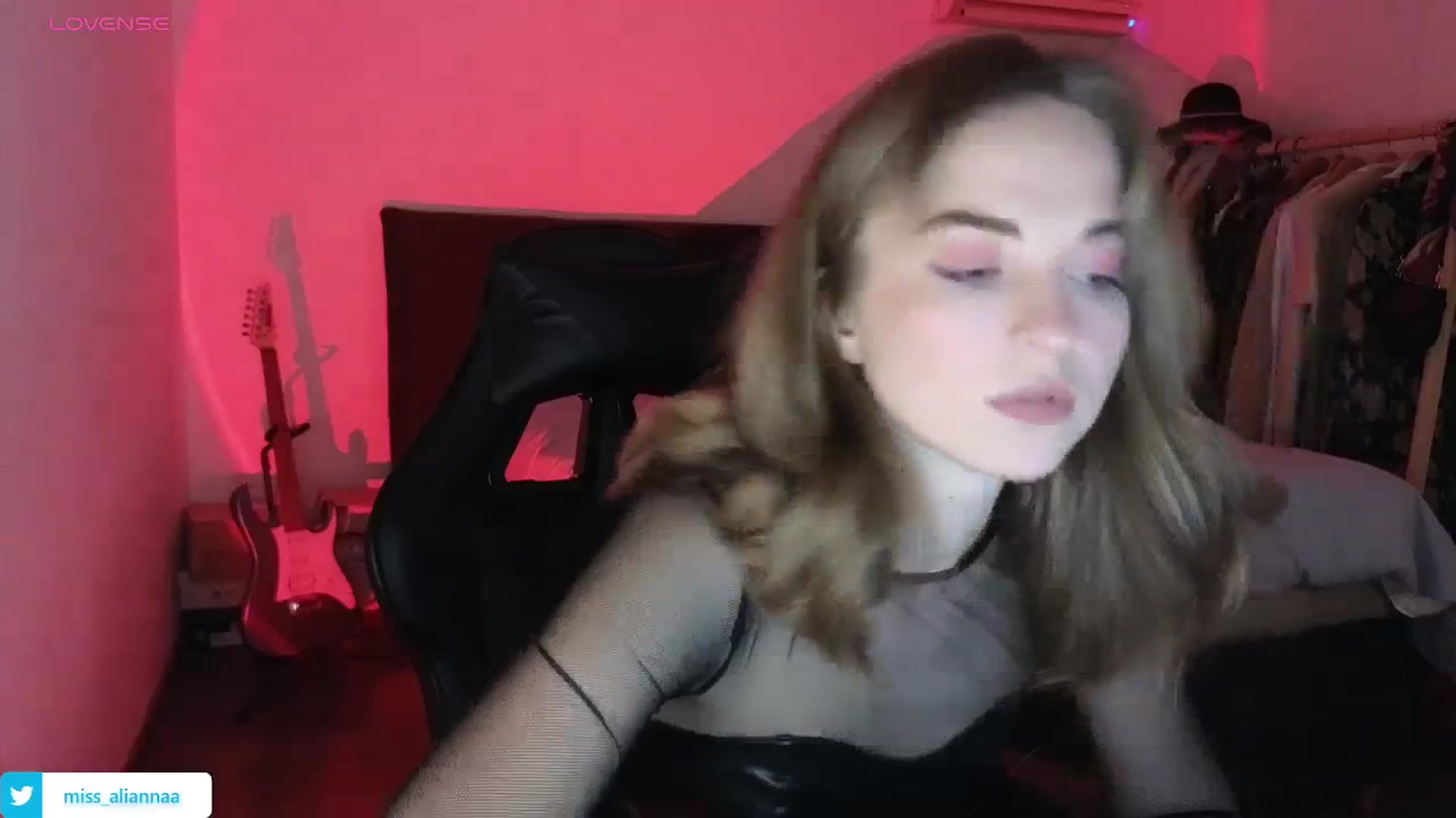 Gallery image thumbnail from Aliannaa's myfreecams stream on, 02/17/2024, 19:40 image 4 of 20