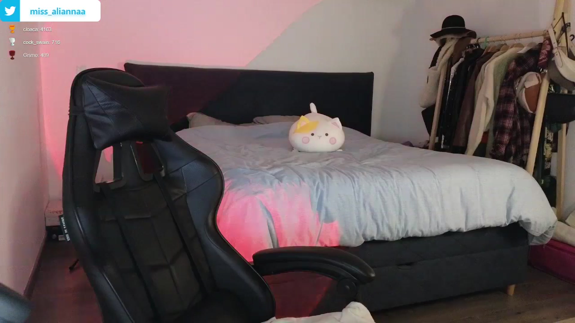 Gallery image thumbnail from Aliannaa's myfreecams stream on, 02/19/2024, 22:08 image 6 of 20