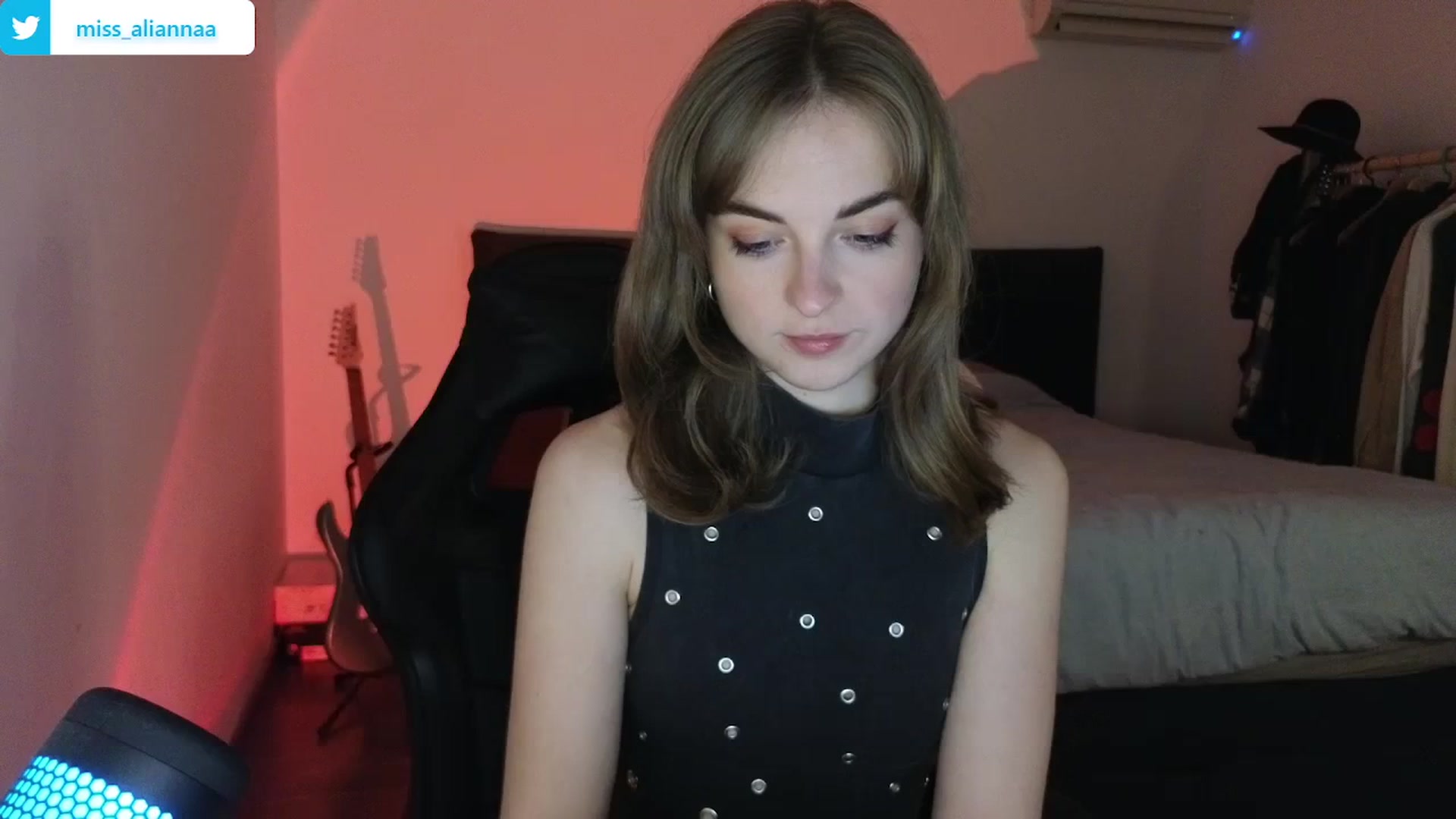 Gallery image thumbnail from Aliannaa's myfreecams stream on, 02/22/2024, 20:10 image 1 of 20