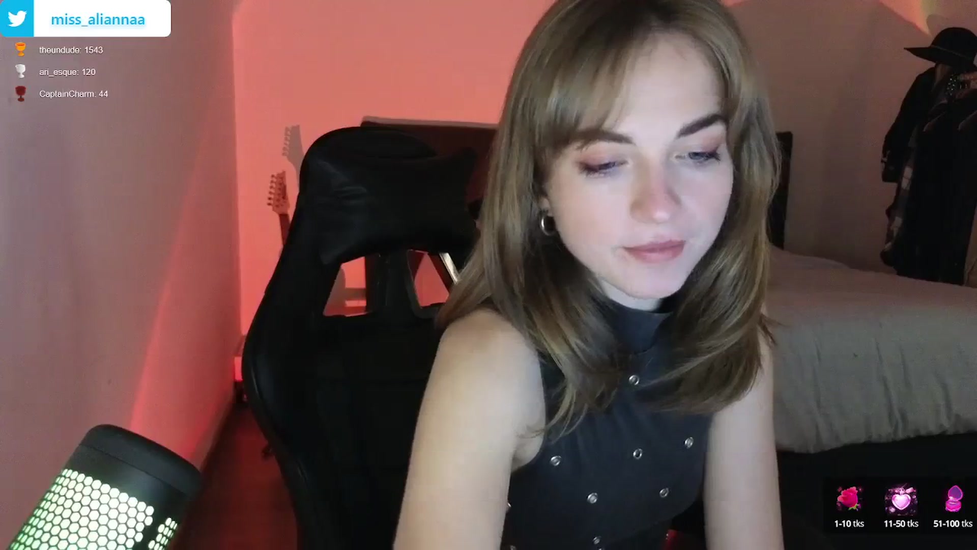 Gallery image thumbnail from Aliannaa's myfreecams stream on, 02/22/2024, 20:52 image 18 of 20