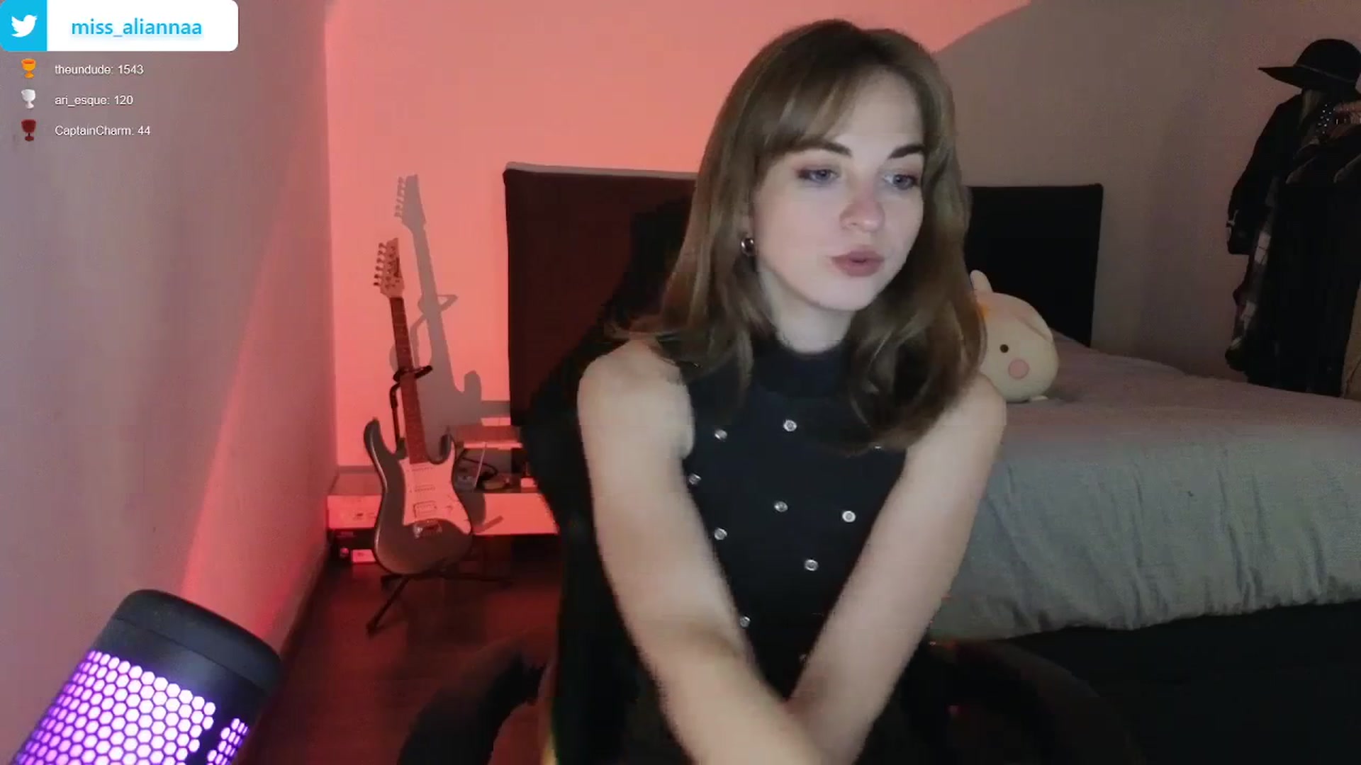 Gallery image thumbnail from Aliannaa's myfreecams stream on, 02/22/2024, 20:52 image 17 of 20