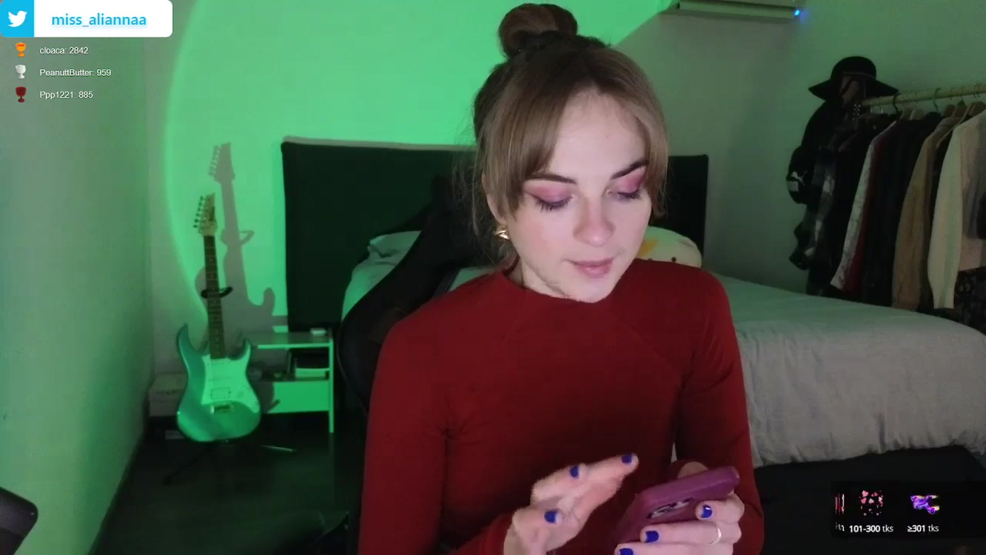 Gallery image thumbnail from Aliannaa's myfreecams stream on, 03/07/2024, 20:14 image 12 of 20