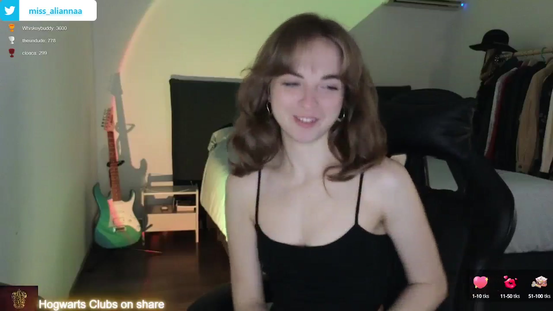 Gallery image thumbnail from Aliannaa's myfreecams stream on, 03/10/2024, 20:14 image 14 of 20