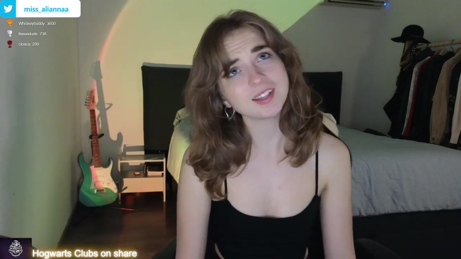 Gallery image thumbnail from Aliannaa's myfreecams stream on, 03/10/2024, 20:14 image 11 of 20