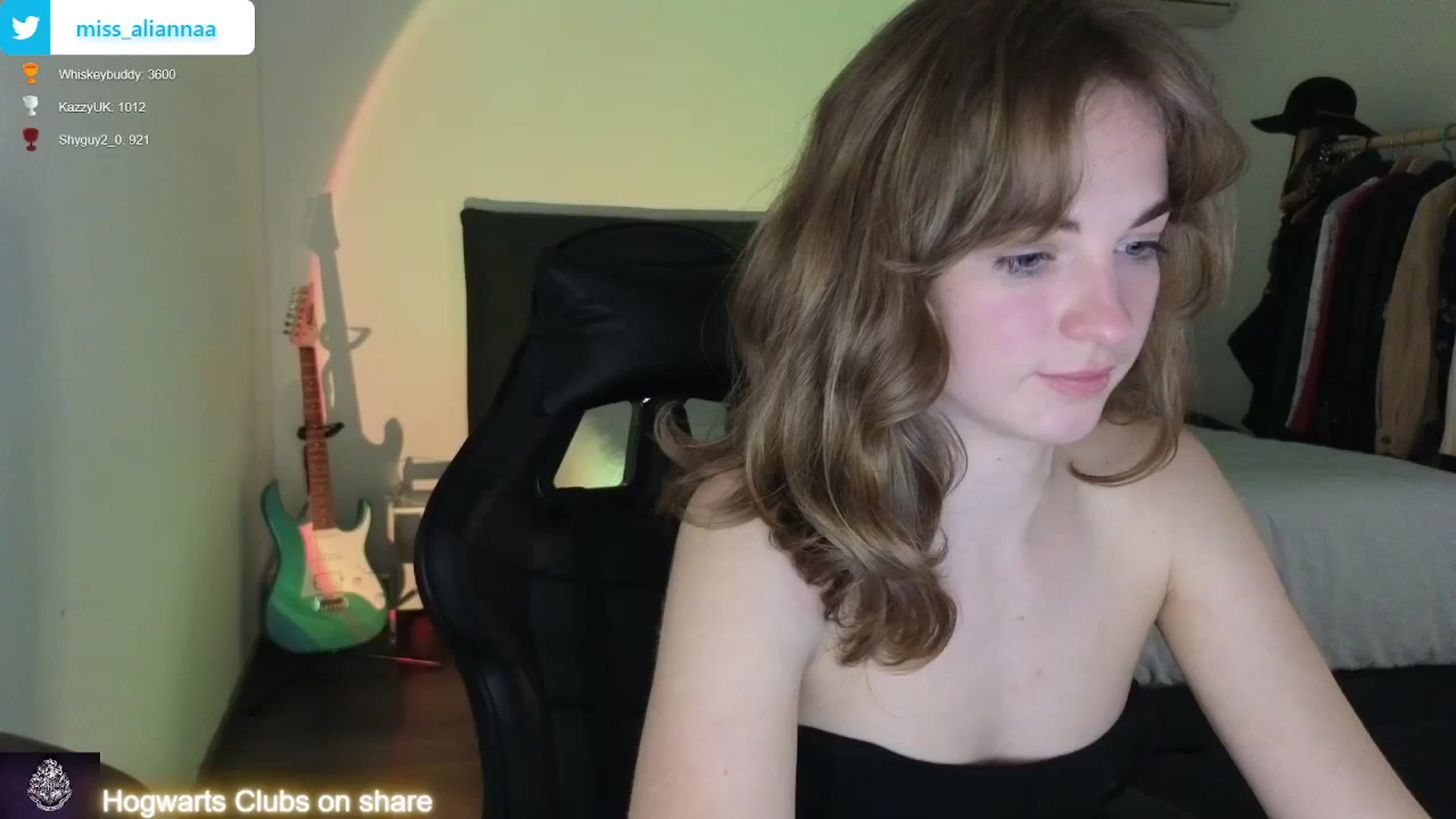 Gallery image thumbnail from Aliannaa's myfreecams stream on, 03/10/2024, 21:40 image 19 of 20