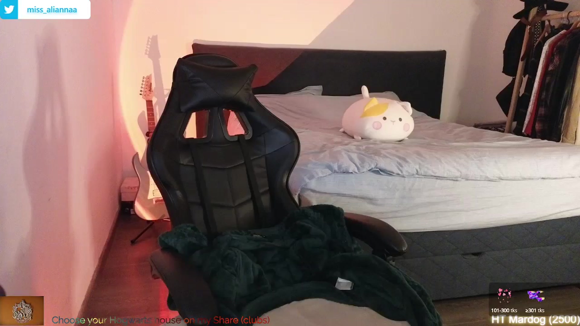 Gallery image thumbnail from Aliannaa's myfreecams stream on, 03/21/2024, 20:34 image 12 of 20