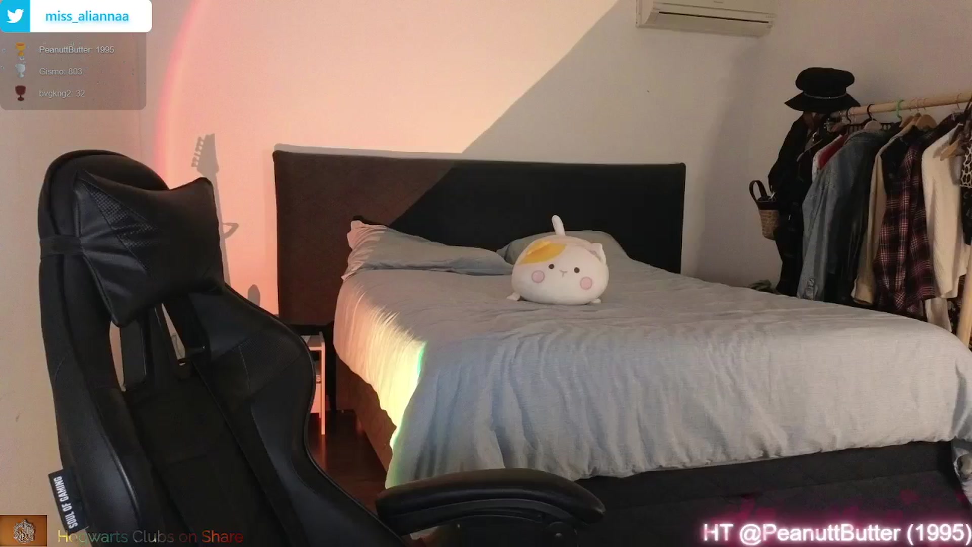 Gallery image thumbnail from Aliannaa's myfreecams stream on, 03/27/2024, 22:36 image 10 of 20
