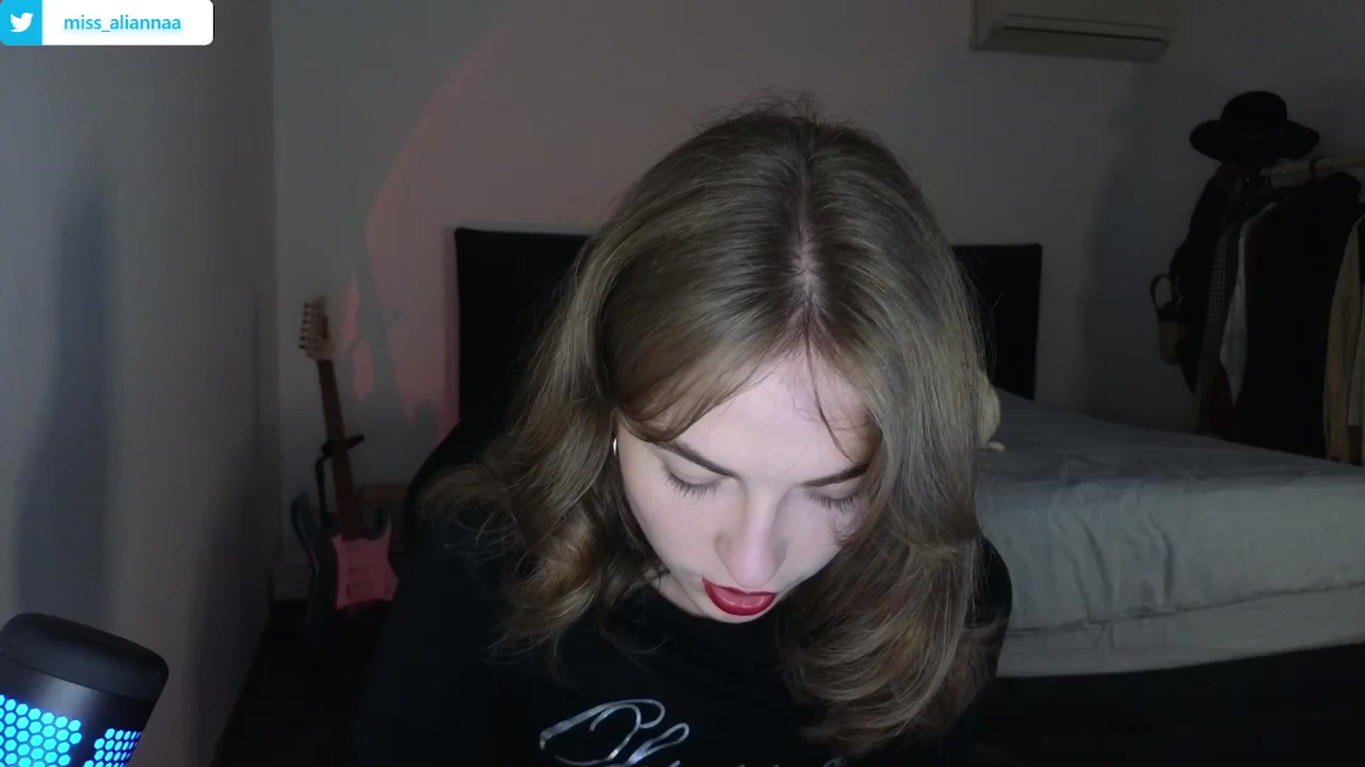 Gallery image thumbnail from Aliannaa's myfreecams stream on, 04/28/2024, 16:31 image 3 of 20
