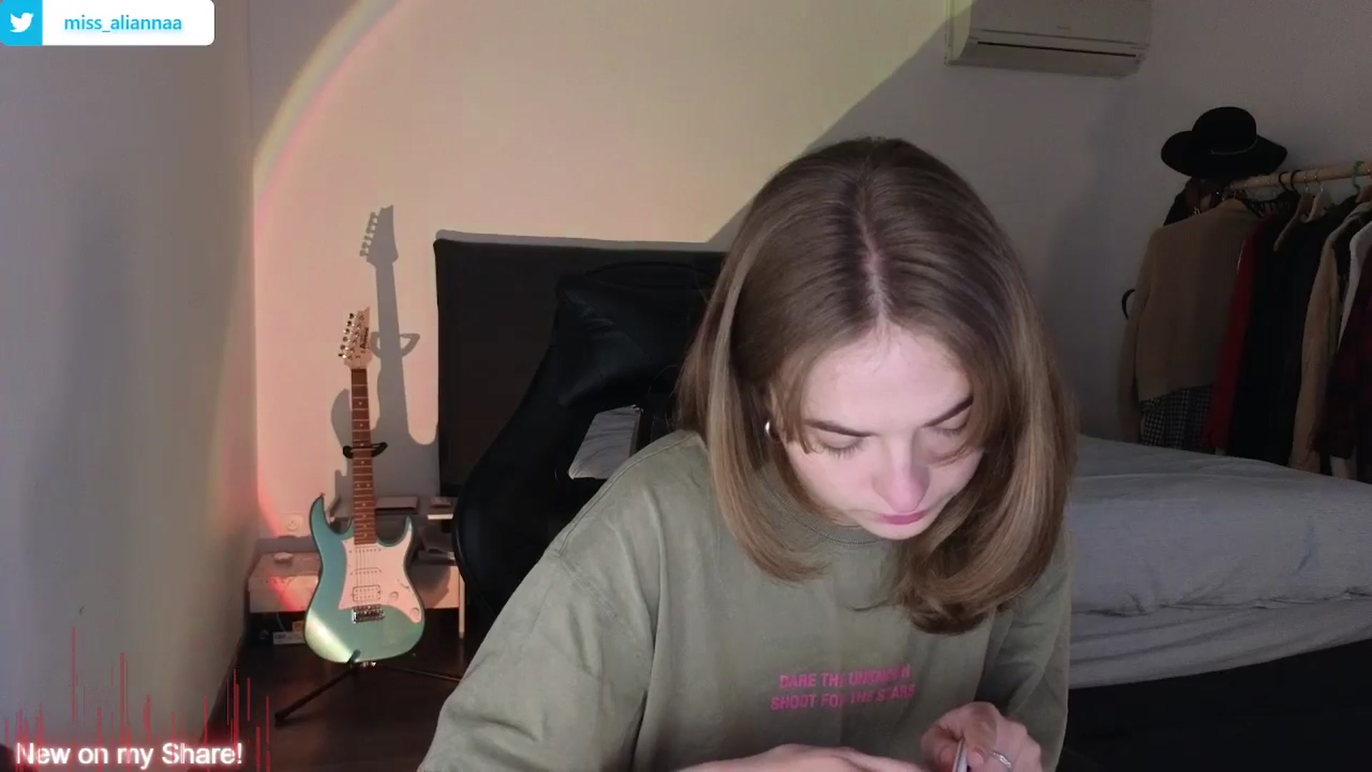 Gallery image thumbnail from Aliannaa's myfreecams stream on, 05/02/2024, 17:31 image 8 of 20
