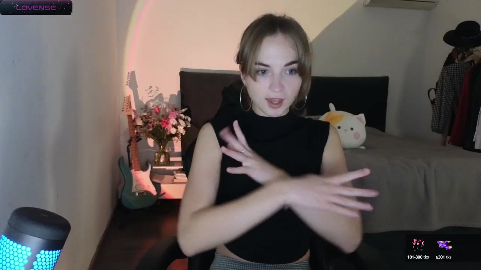 Gallery image thumbnail from Aliannaa's myfreecams stream on, 05/05/2024, 18:10 image 10 of 20