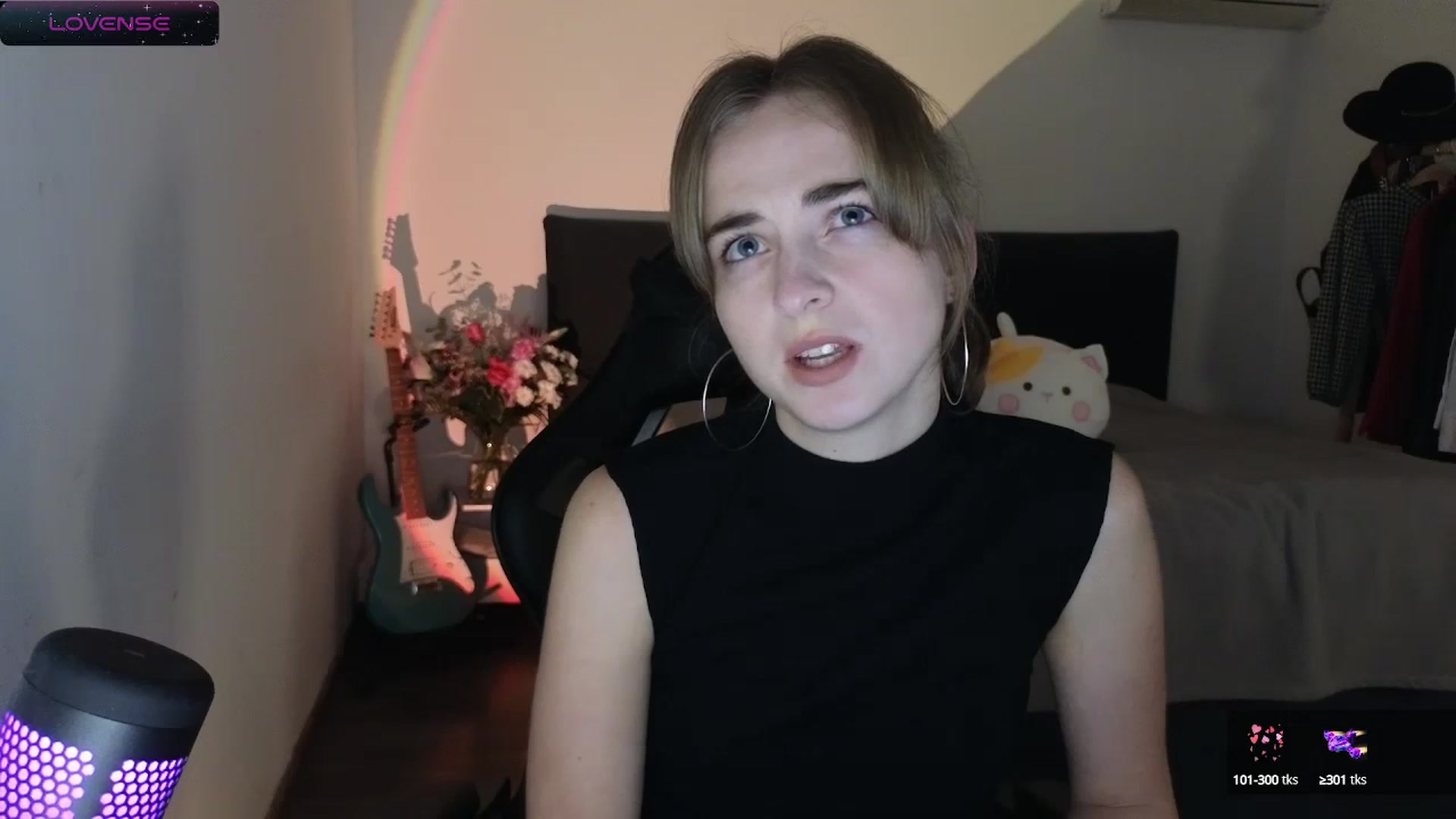 Gallery image thumbnail from Aliannaa's myfreecams stream on, 05/05/2024, 18:10 image 14 of 20