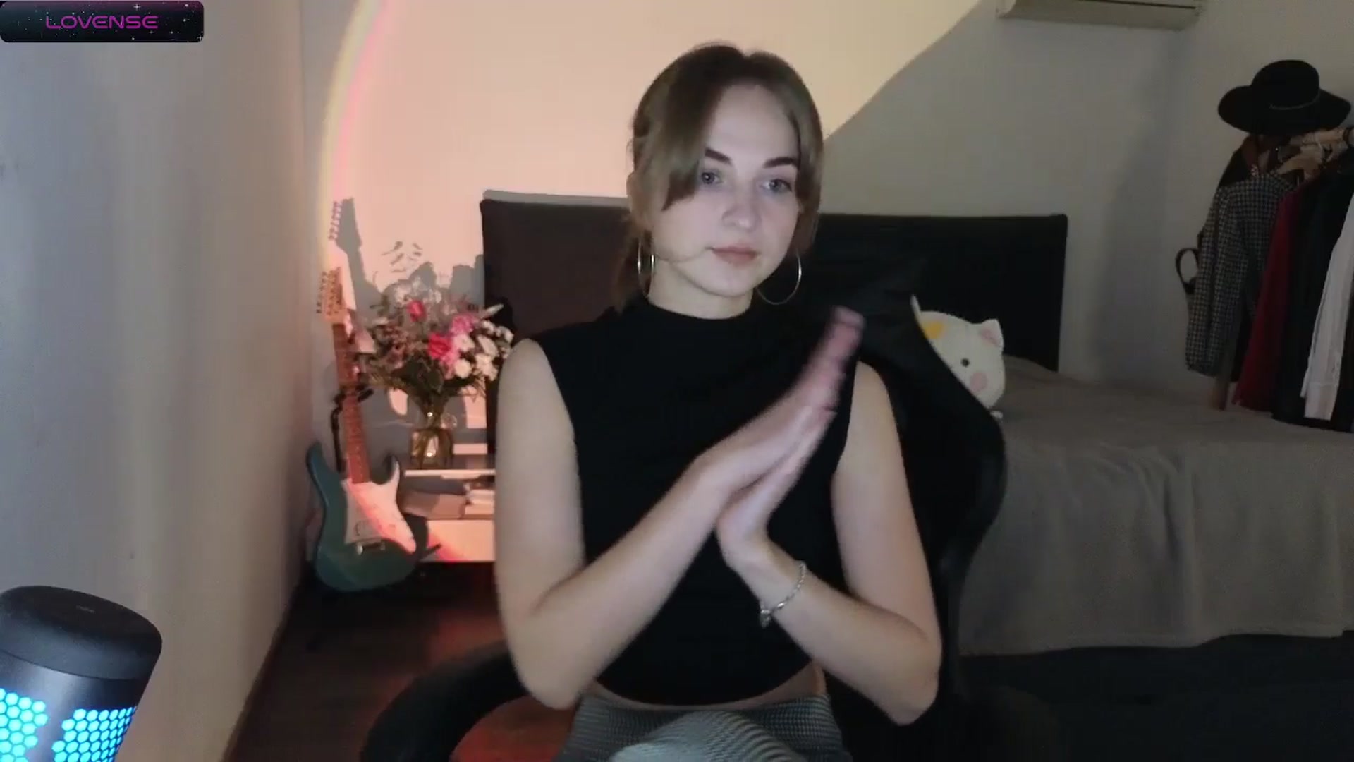 Gallery image thumbnail from Aliannaa's myfreecams stream on, 05/05/2024, 18:10 image 4 of 20