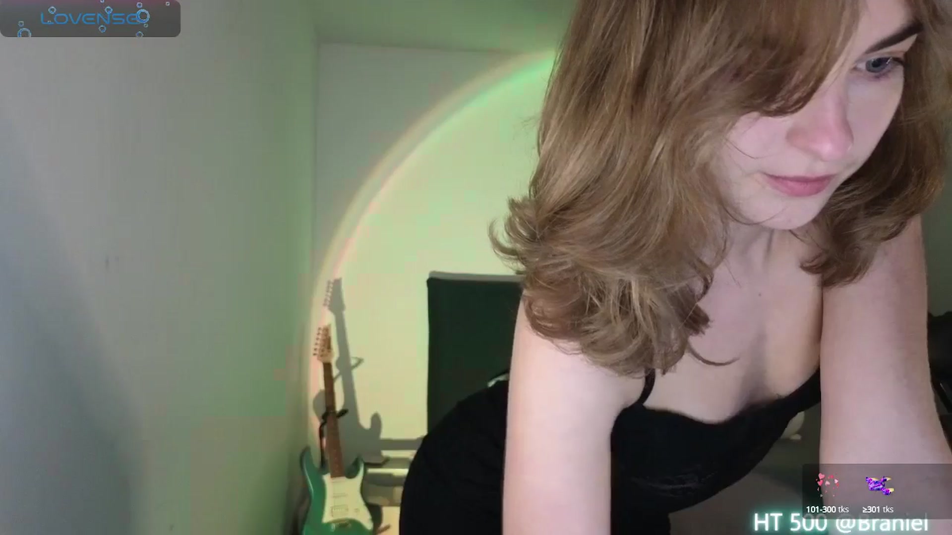 Gallery image thumbnail from Aliannaa's myfreecams stream on, 05/10/2024, 19:30 image 10 of 20