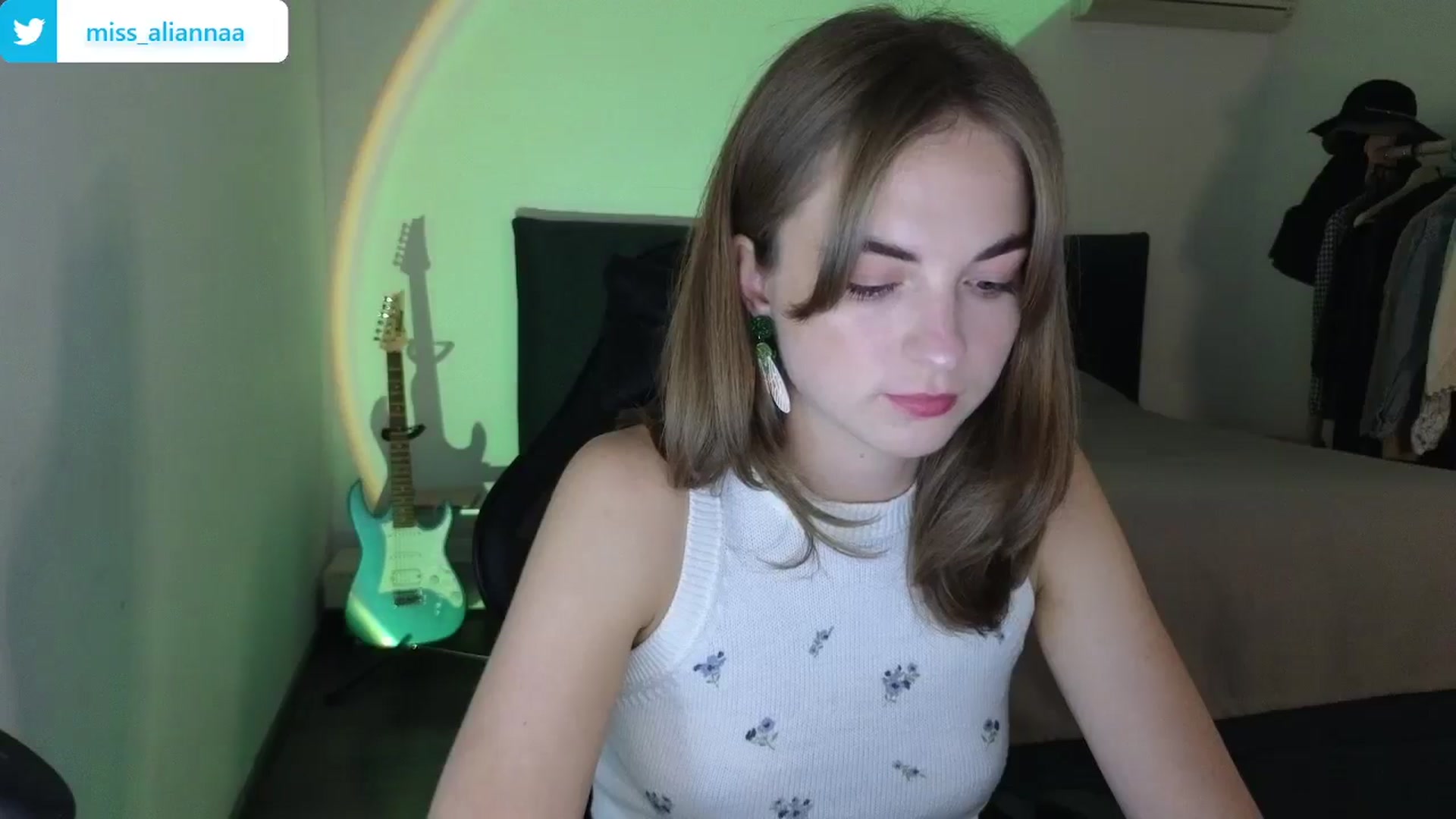 Gallery image thumbnail from Aliannaa's myfreecams stream on, 05/11/2024, 17:48 image 15 of 20