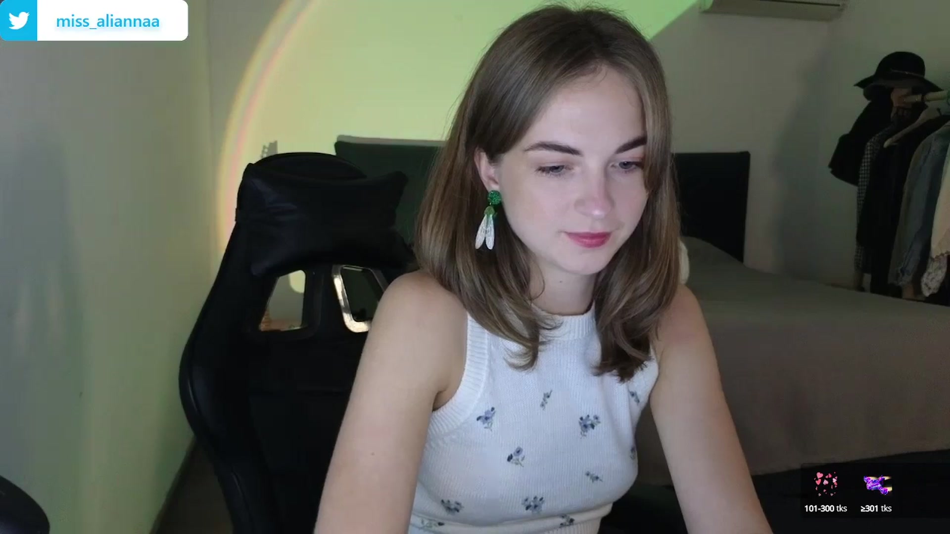 Gallery image thumbnail from Aliannaa's myfreecams stream on, 05/11/2024, 17:48 image 9 of 20