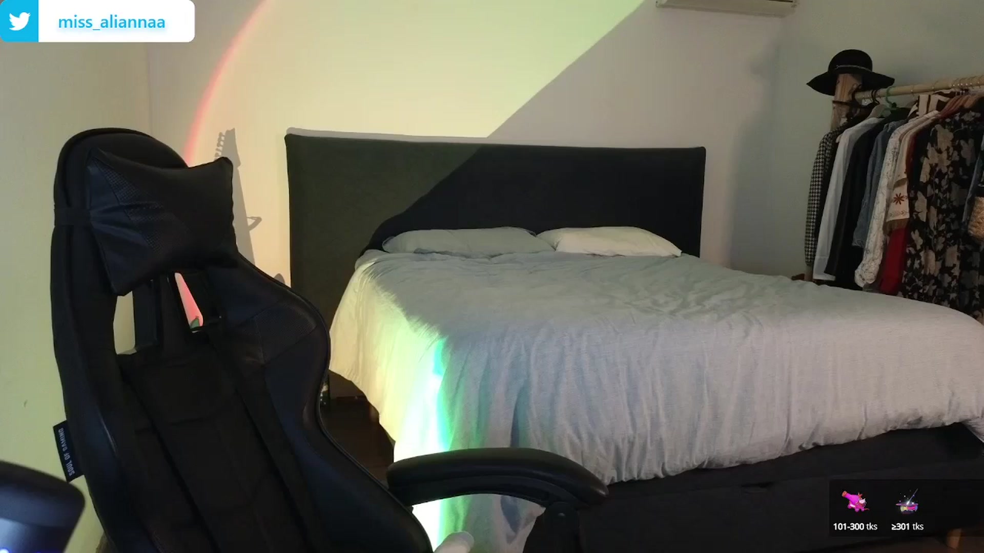 Gallery image thumbnail from Aliannaa's myfreecams stream on, 05/18/2024, 10:30 image 11 of 20