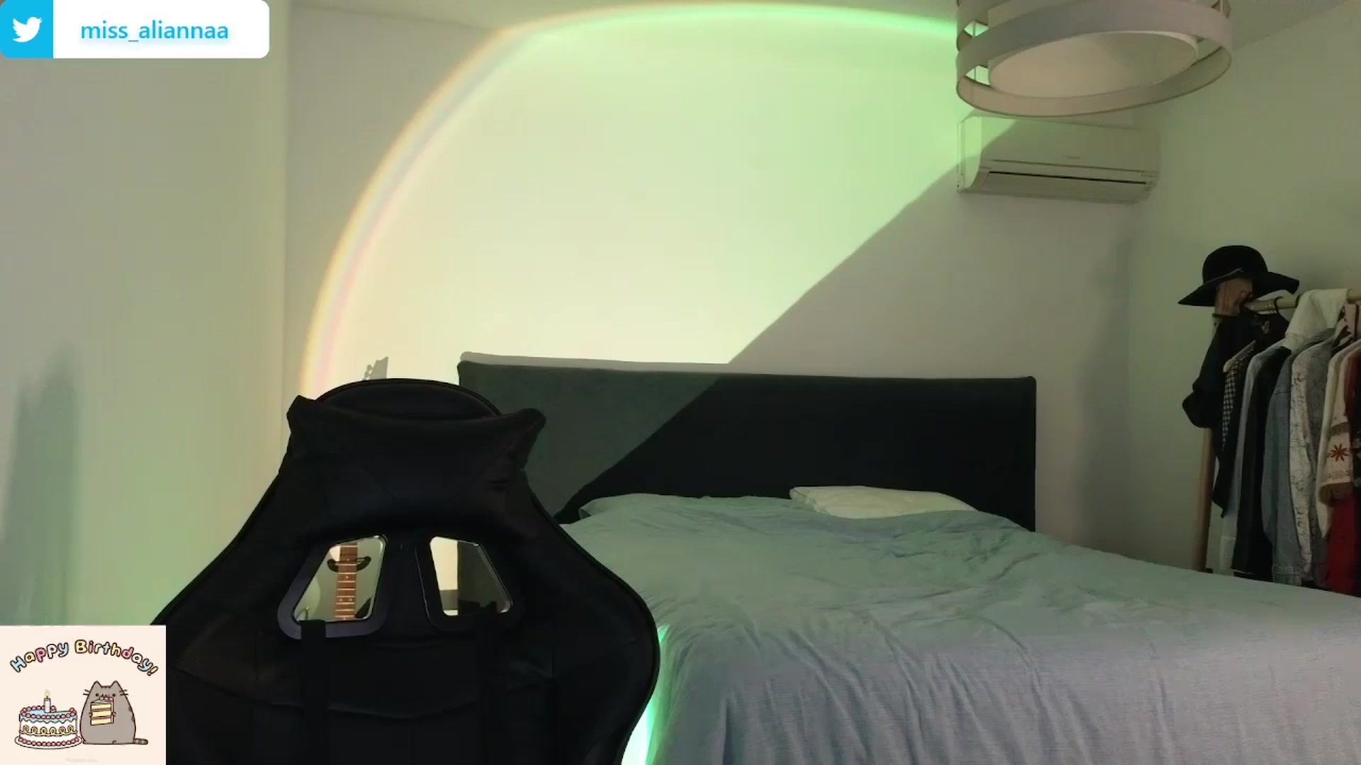 Gallery image thumbnail from Aliannaa's myfreecams stream on, 05/27/2024, 18:40 image 15 of 20