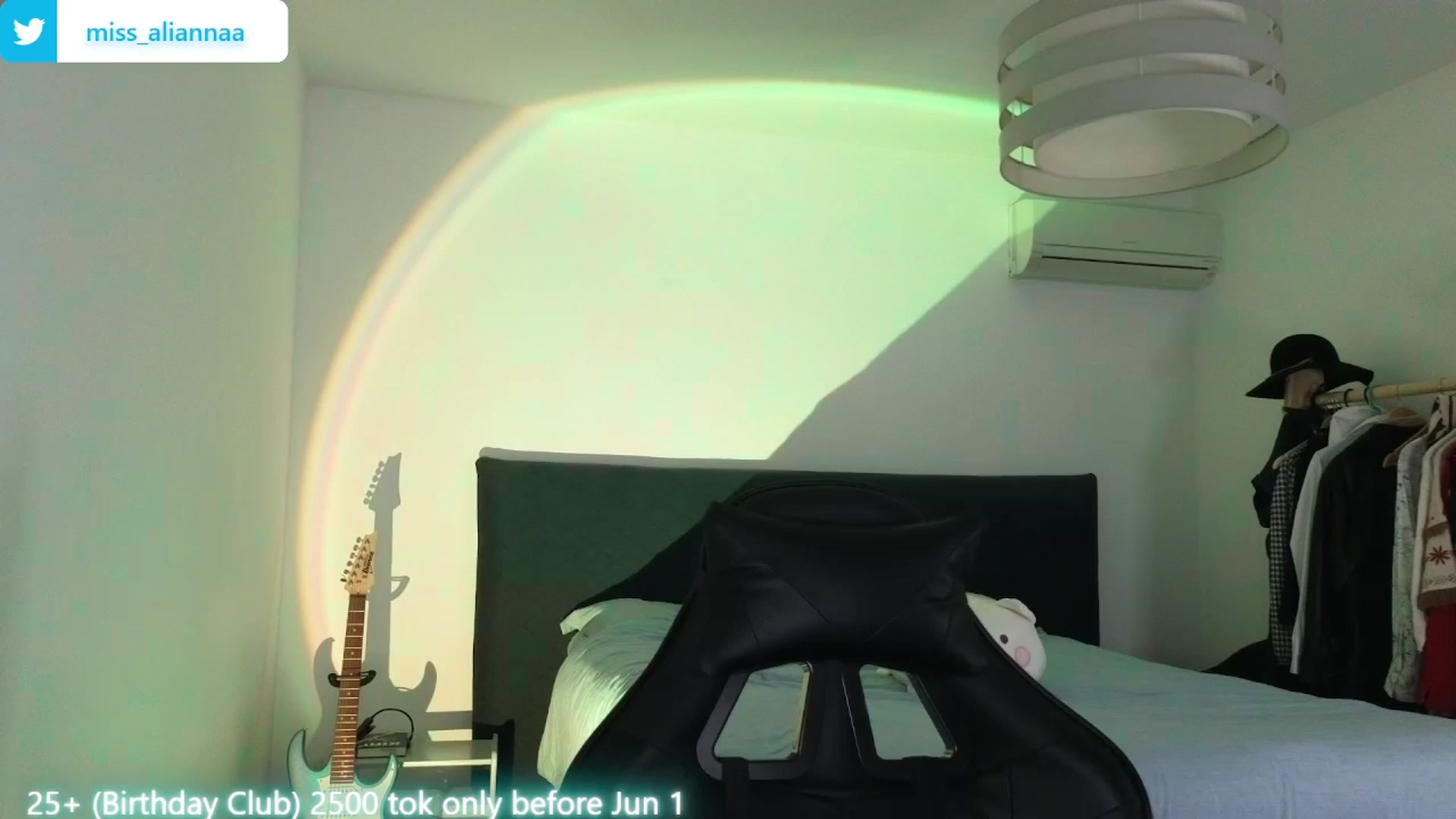 Gallery image thumbnail from Aliannaa's myfreecams stream on, 05/28/2024, 20:33 image 6 of 20