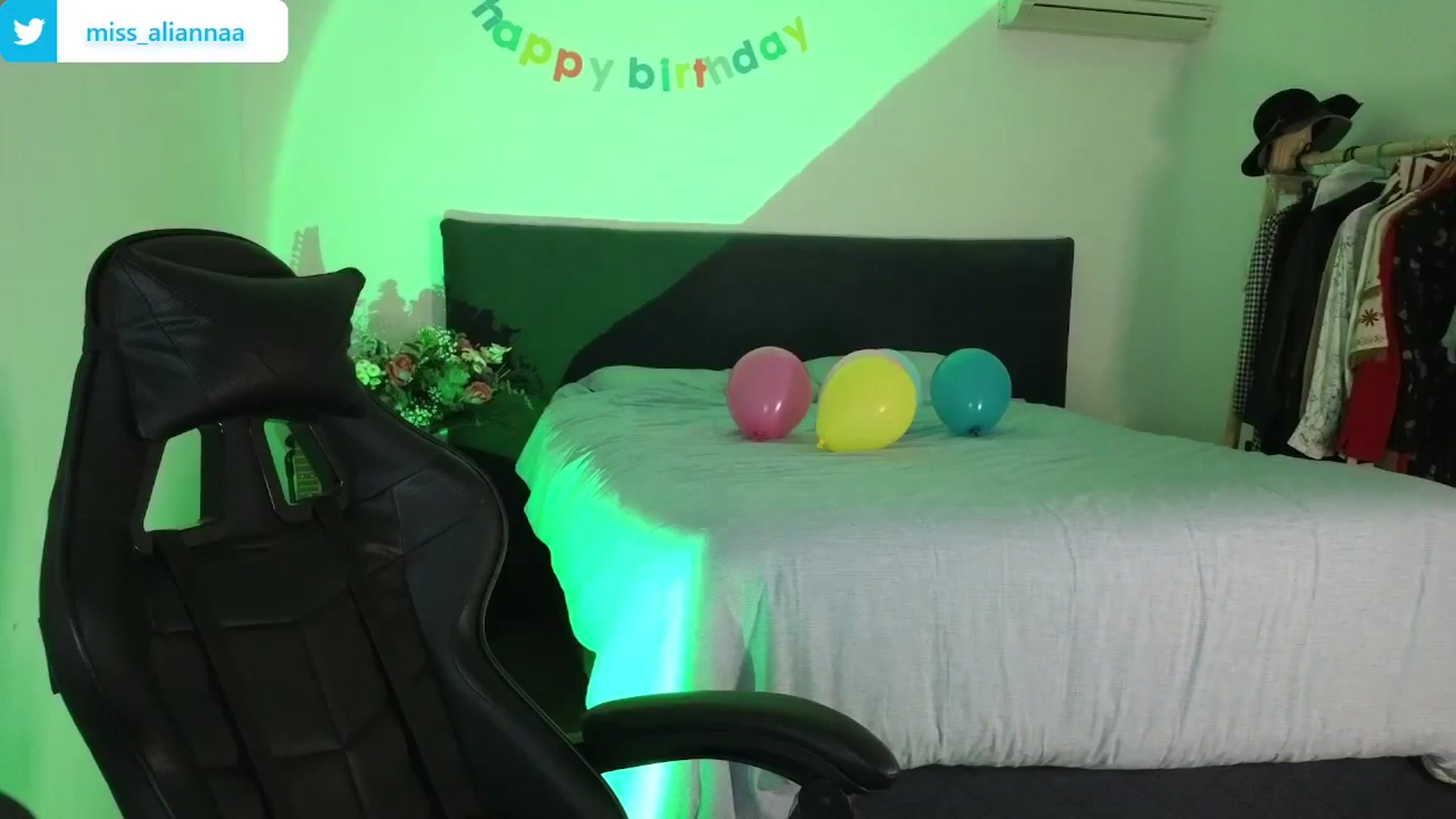 Gallery image thumbnail from Aliannaa's myfreecams stream on, 06/06/2024, 18:41 image 13 of 20