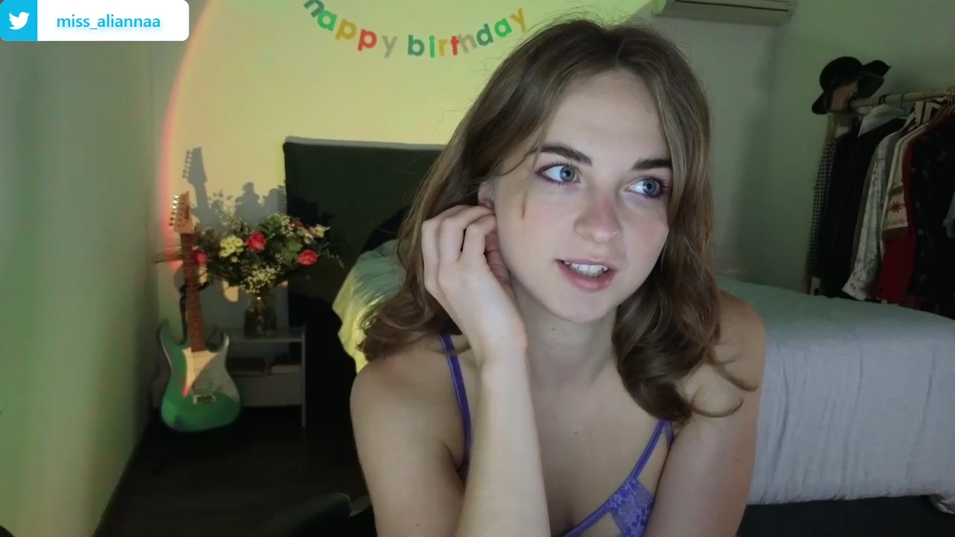 Gallery image thumbnail from Aliannaa's myfreecams stream on, 06/06/2024, 18:41 image 10 of 20