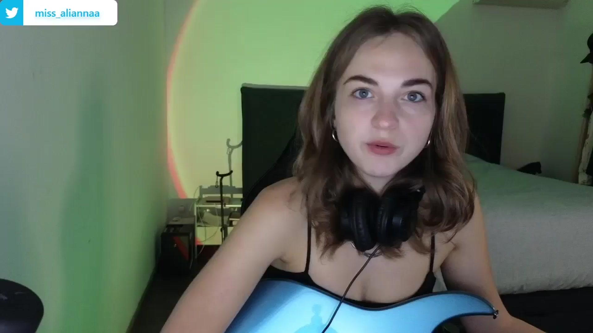 Gallery image thumbnail from Aliannaa's myfreecams stream on, 06/09/2024, 21:43 image 2 of 20