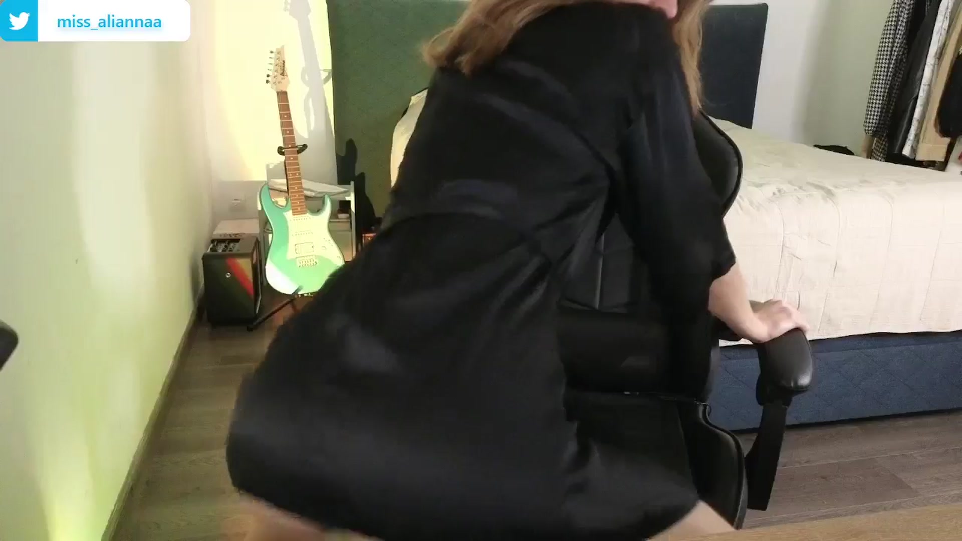 Gallery image thumbnail from Aliannaa's myfreecams stream on, 06/12/2024, 20:03 image 13 of 20